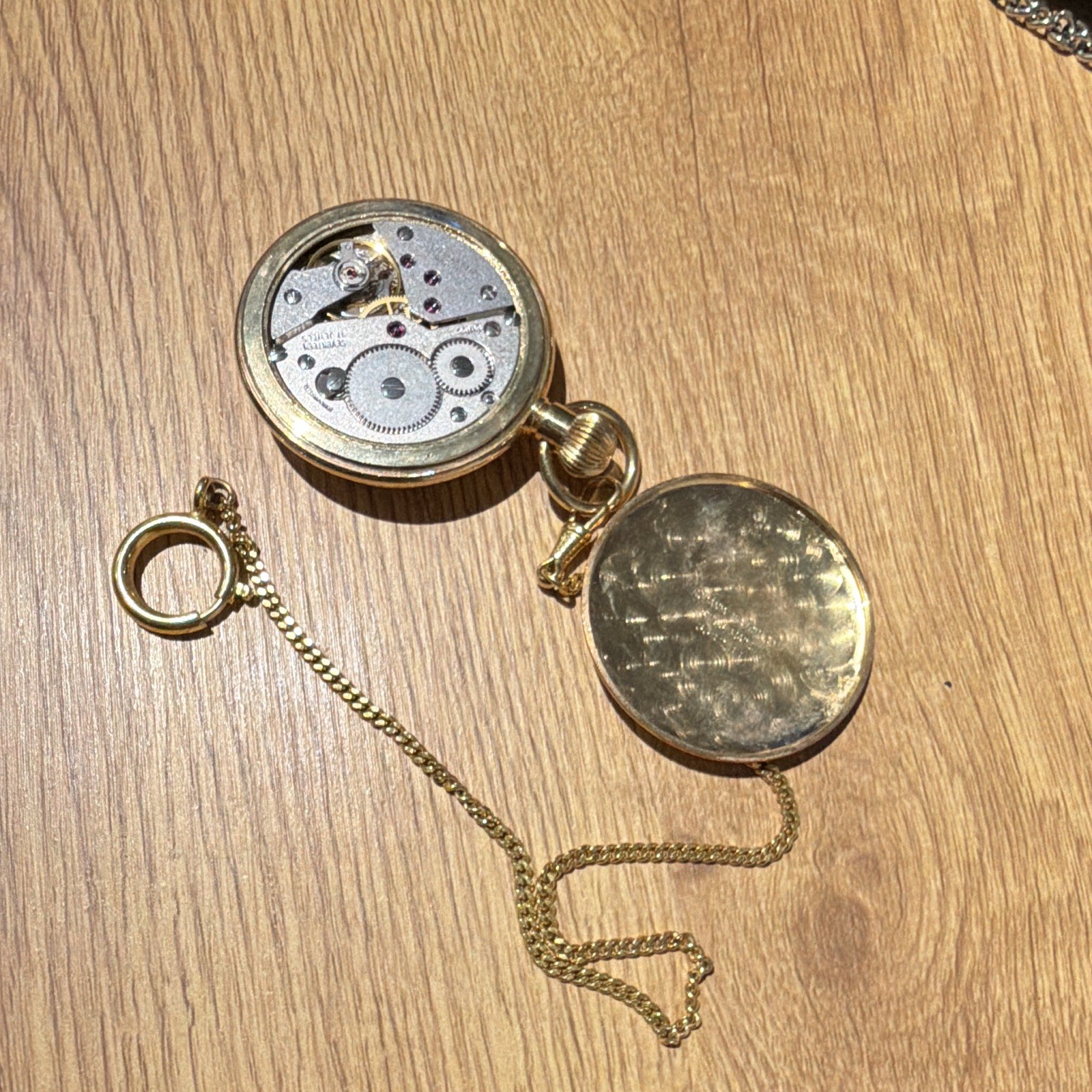 Keco 15 Jewel Full Hunter Yellow Gold Tone Pocket Watch White Roman Dial 47mm