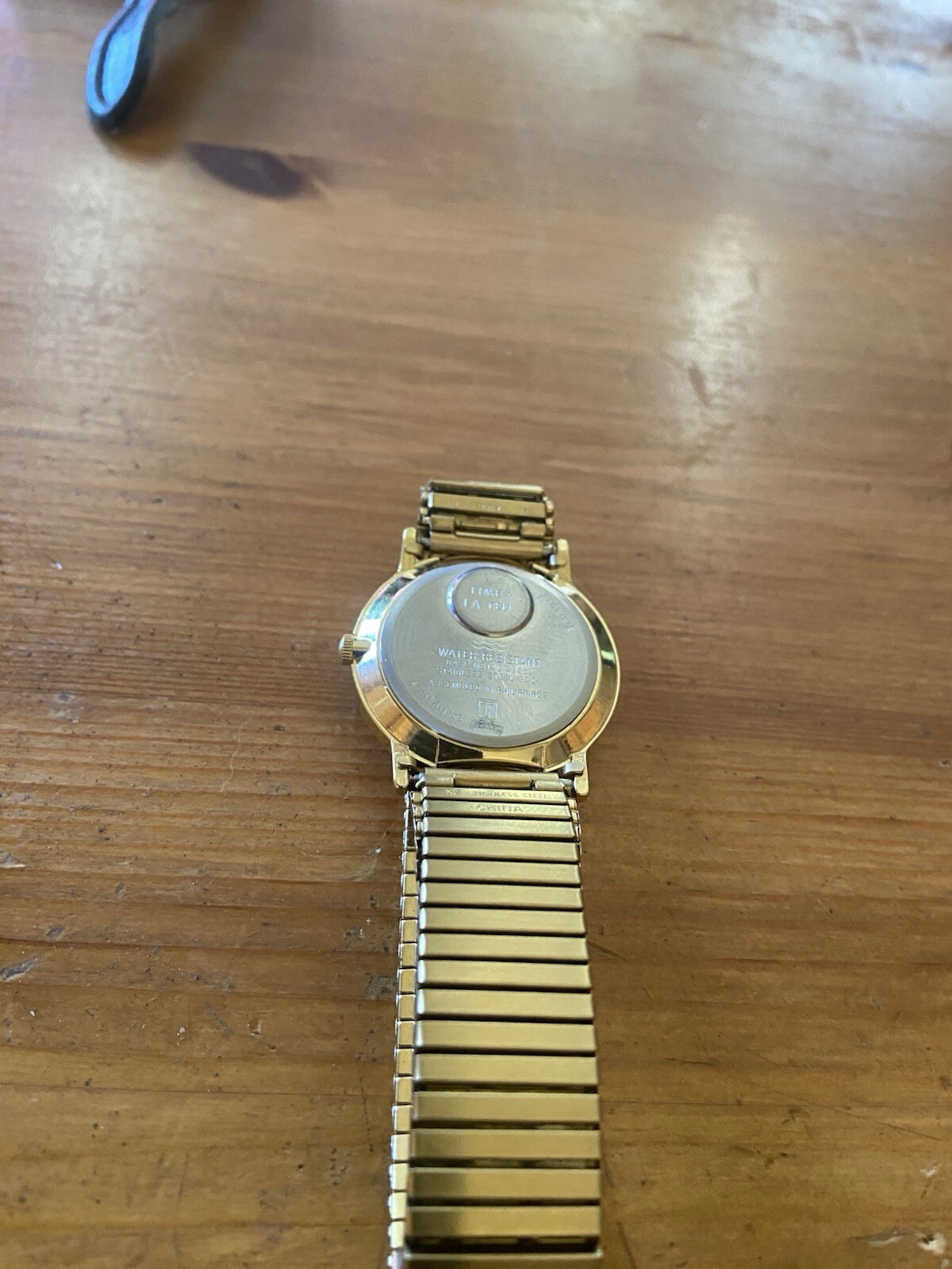 Vintage Timex quartz water resistant day date watch LA cell Philippines T 83