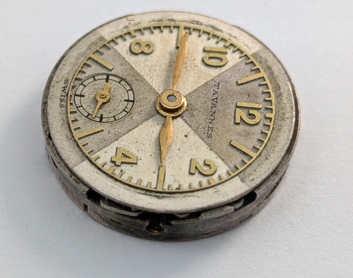 Vintage TAVANNES 15 Jewels Petite Ladies 17mm Swiss Watch Movement PARTS REPAIR