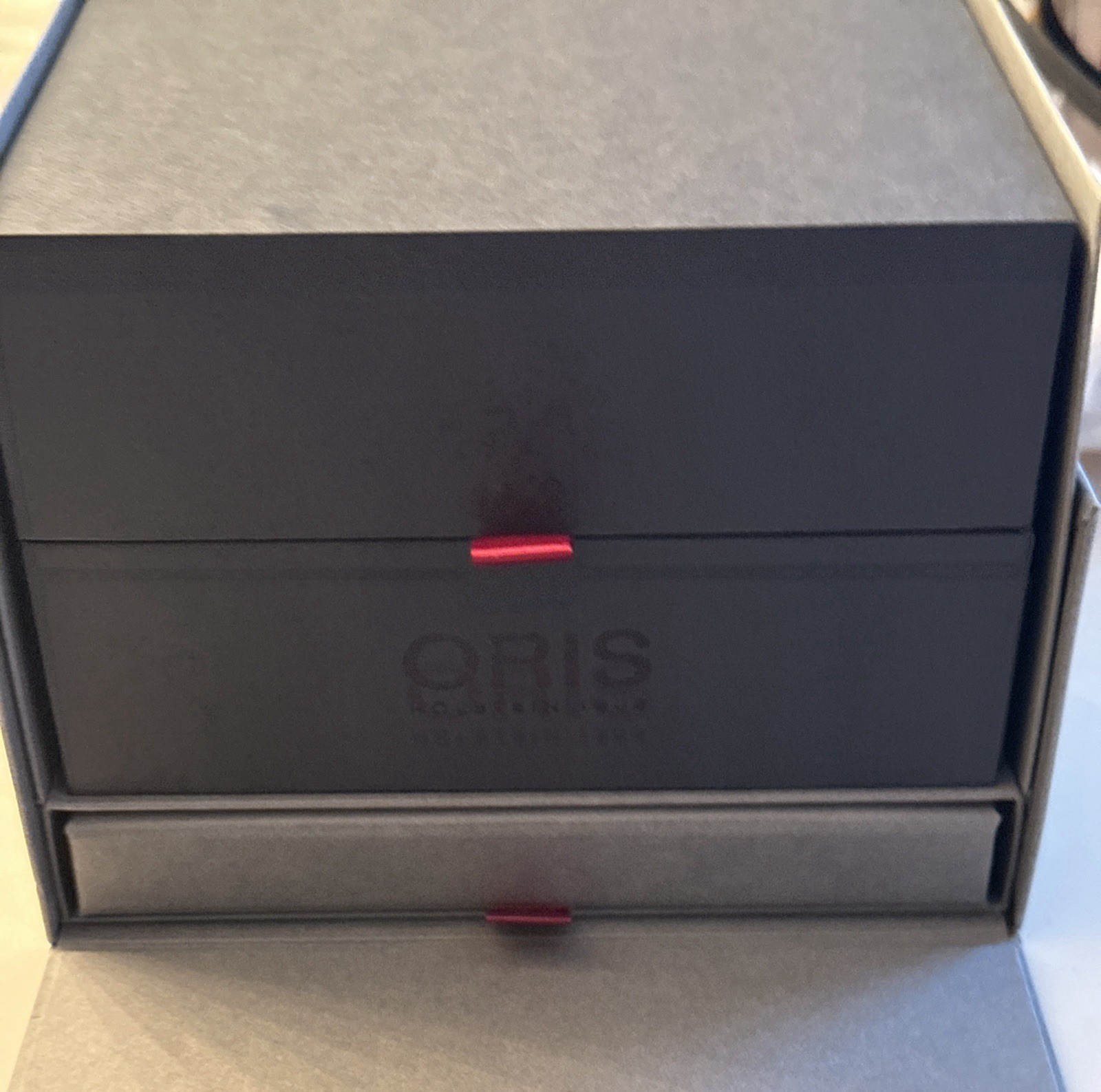 Oris Divers Men’s Black Watch – 01 400 7772 4054-07 8 20 18