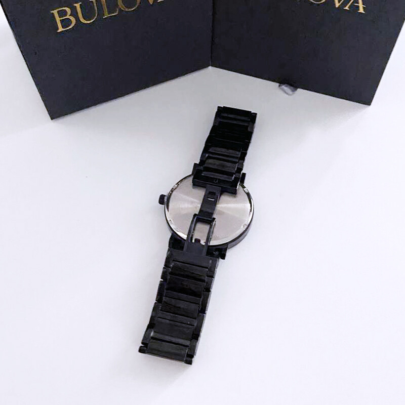 Bulova Men New Modern Futuro Black Dial 3Hand Quartz Watch 98D114（42MM）