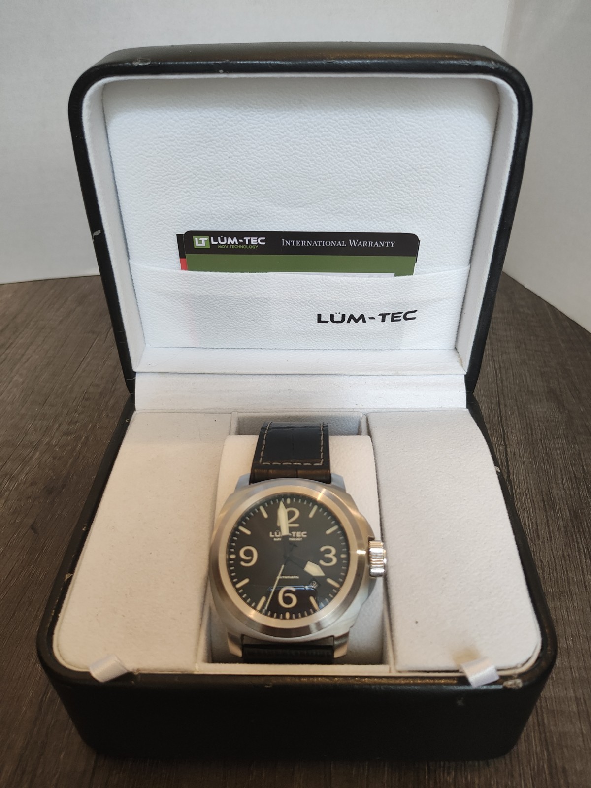 Lum-tec M81 Men’s Watch Limited Edition Sapphire Crystal, 200 M Water Resistance