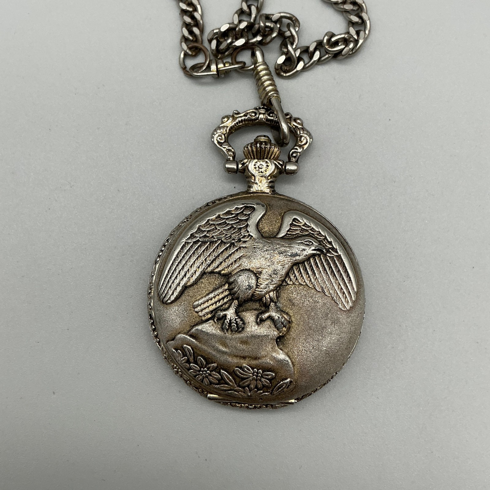 Eagle Pocket Watch Men 47mm Silver Gold Tone Full Hunter Chain New Battery