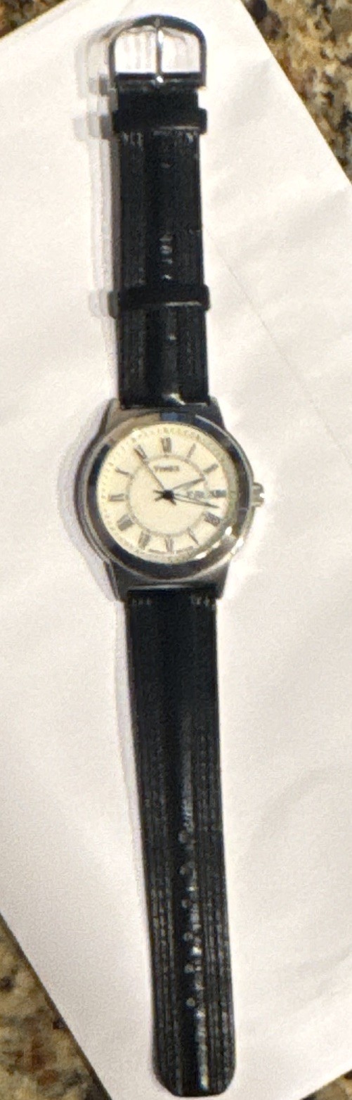 Timex Indiglo Quartz Analog Day/Date Indiglo White Dial Black Leather WR50m