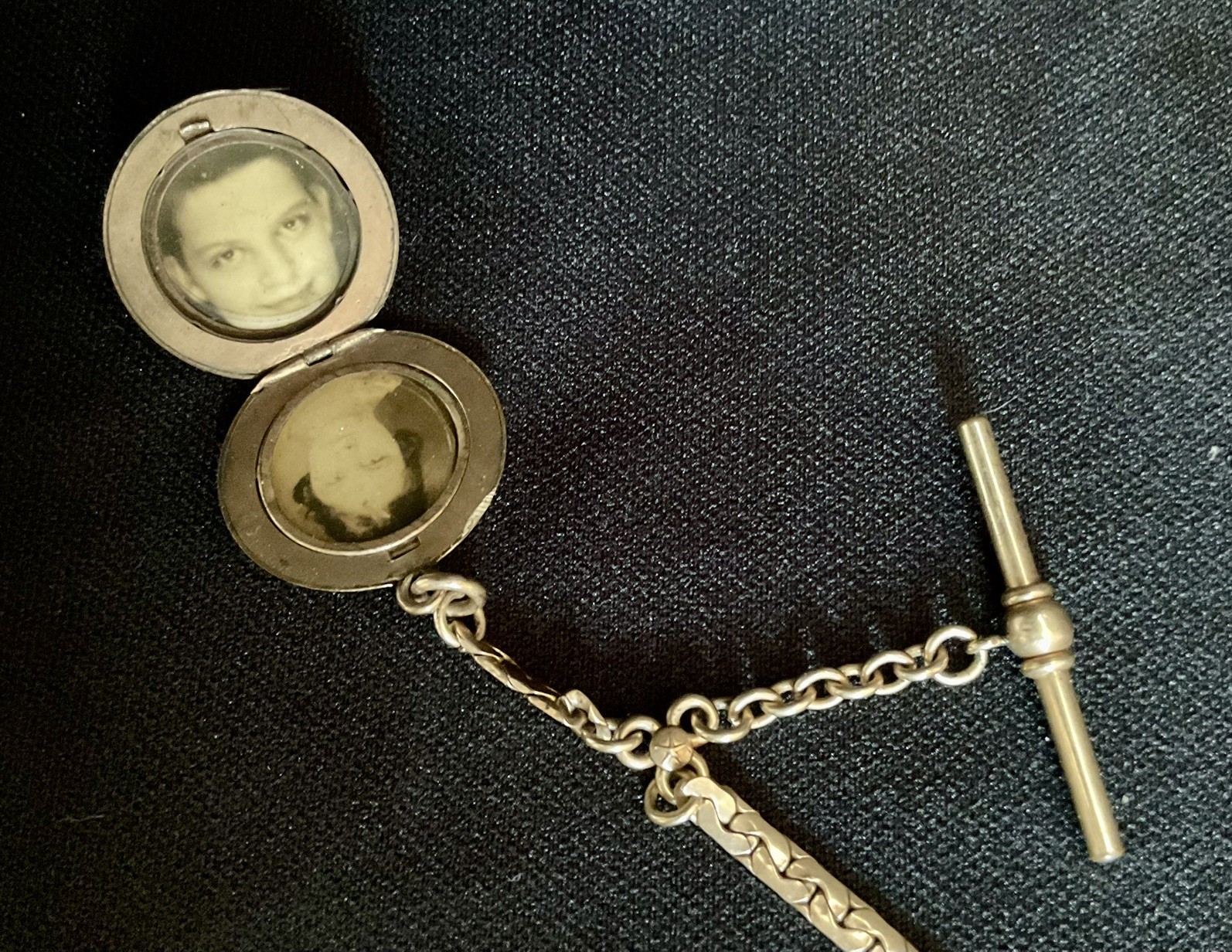 VINTAGE SOUTH BEND 21 JEWEL Size 16s POCKET WATCH With Gold Filled Chain