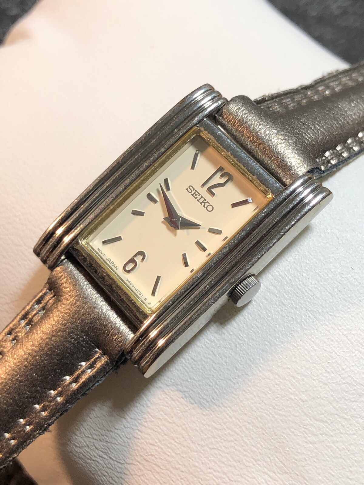 Vintage Seiko Women’s Rectangle Tank Silver Tone V400 Watch New Band/Battery