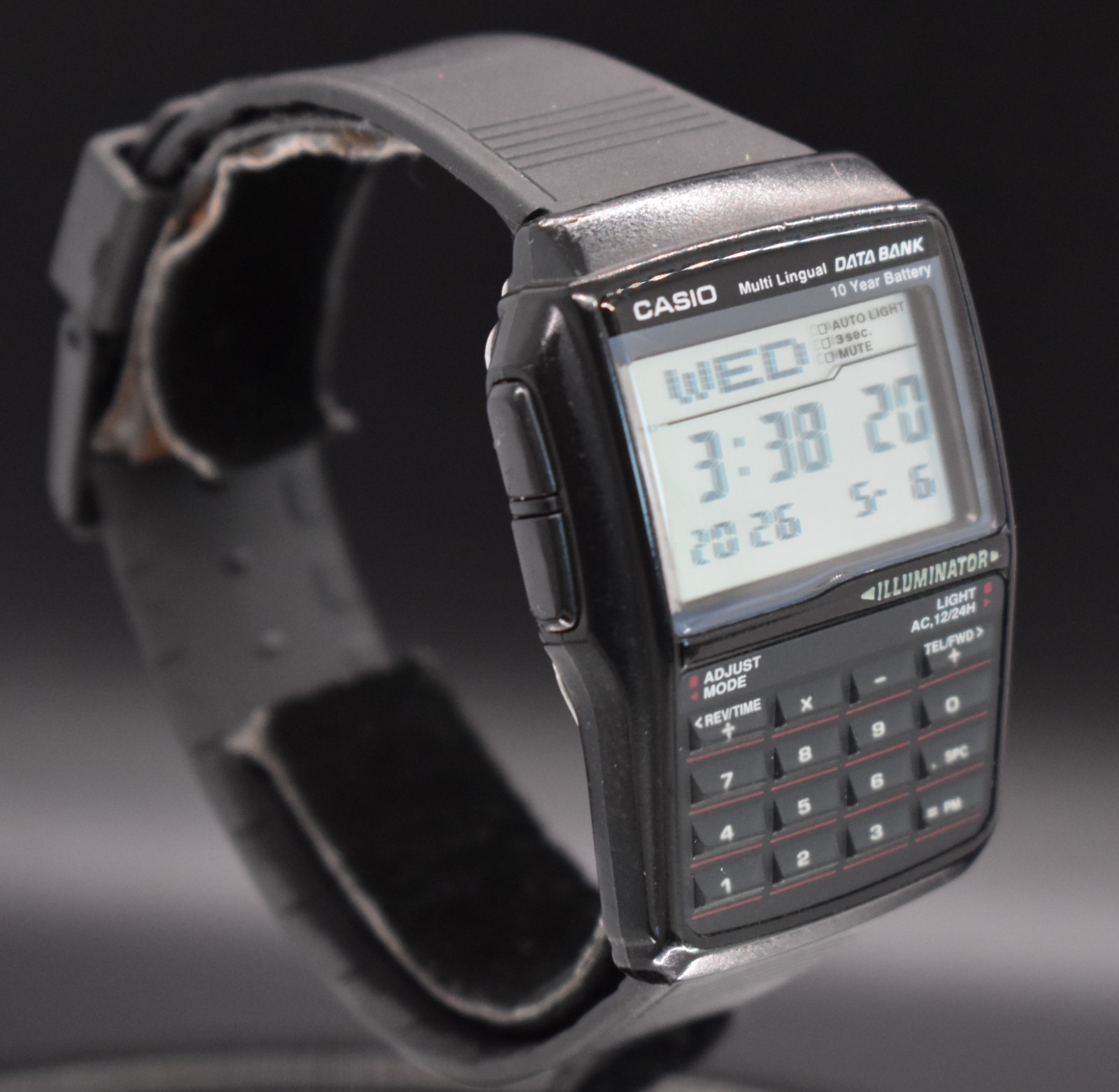 Retro Casio DBC-32 Databank Calculator Watch Black Digital Alarm Telememo Y2K