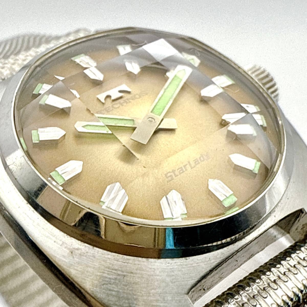 A109 Working Excellent Condition Antique TECHNOS Starlady Tonneau Case Cut Glass