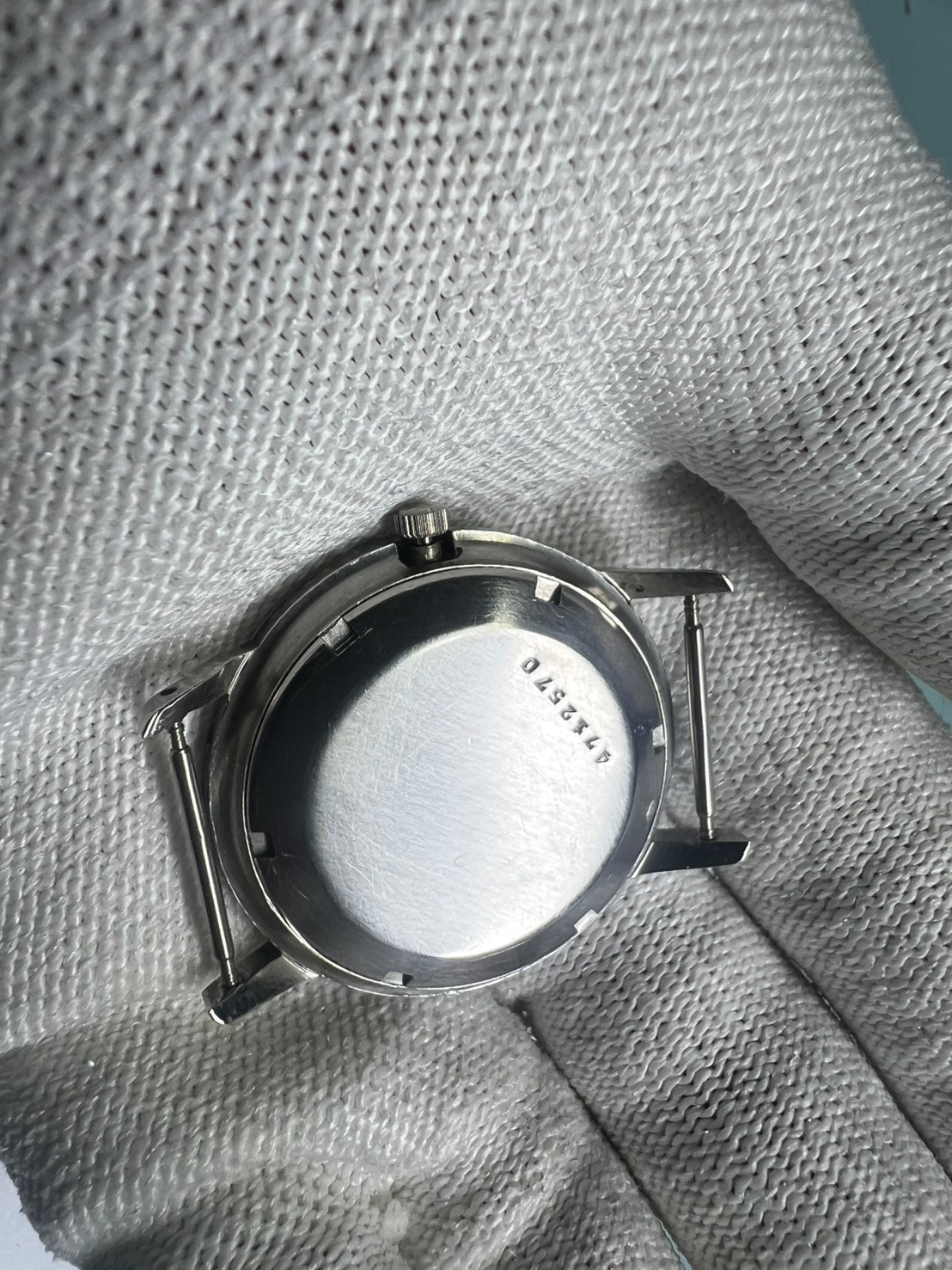 4. Eterna Matic cal 1412 autometic 34 mm running broken bezel