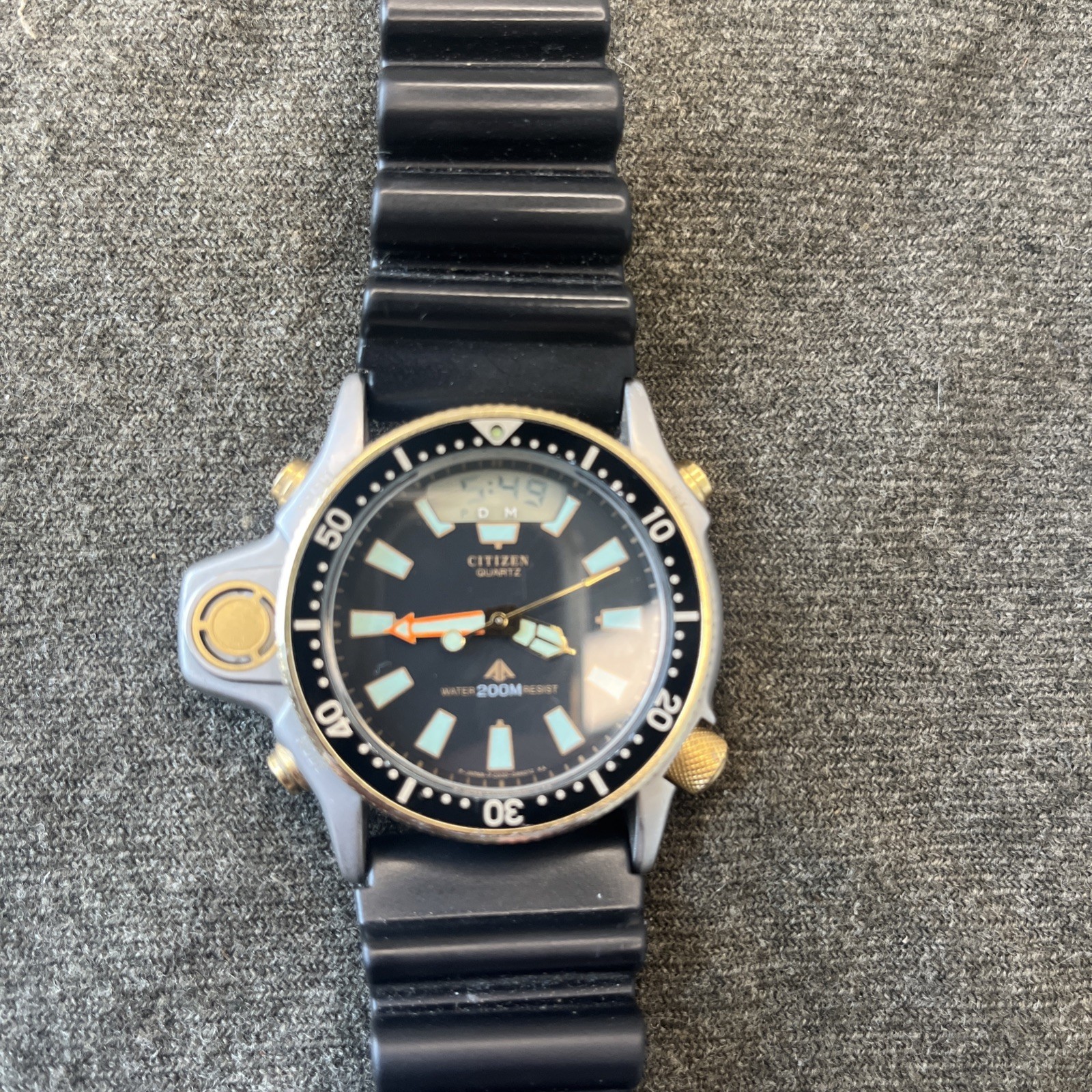 Vintage Citizen C021 087372 Y Promaster Aqualand Divers Men’s Watch, Needs Work