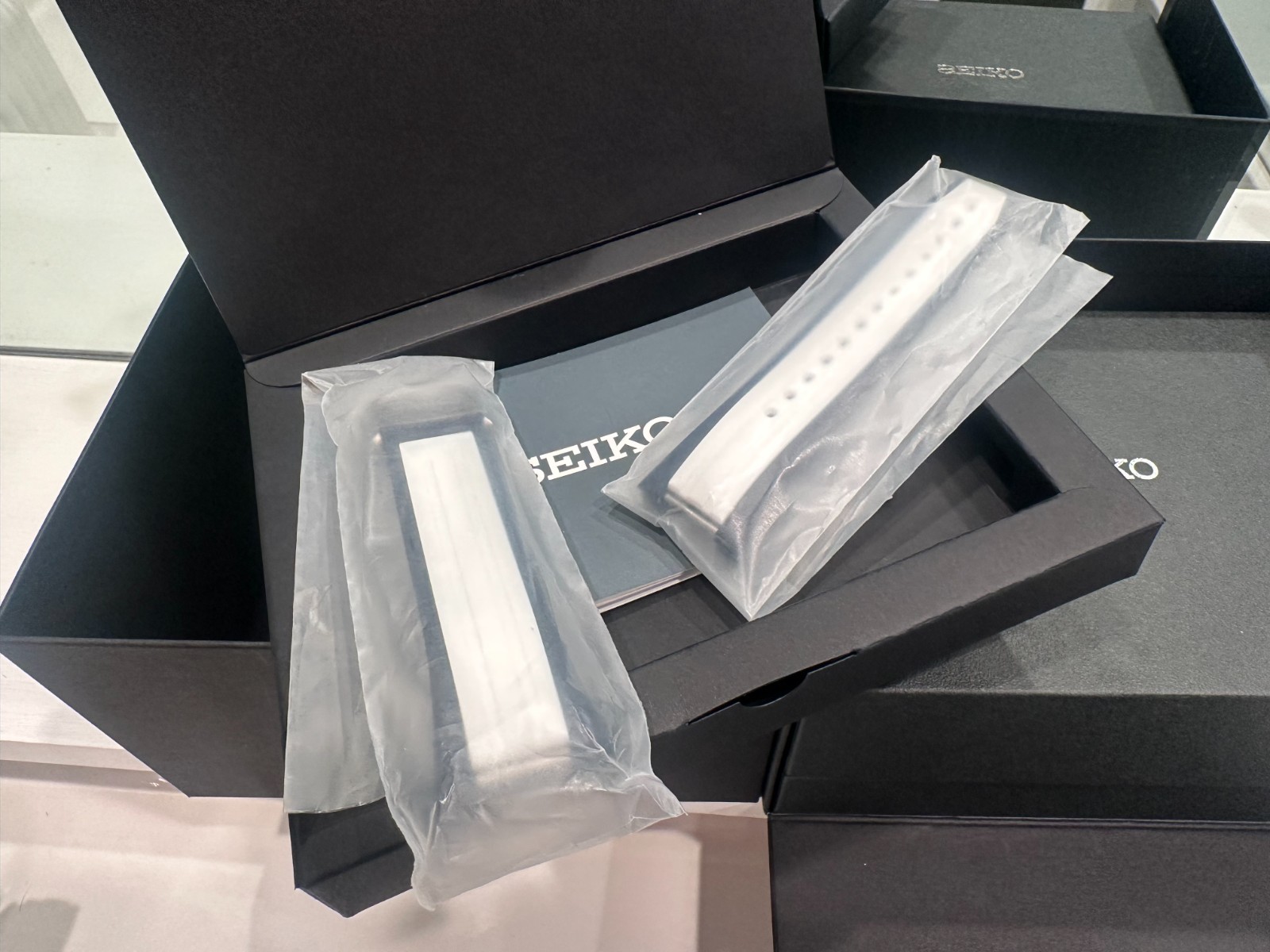 Seiko Astron HAB004J GPS Solar Limited Edition Men’s Watch, New in Box US seller