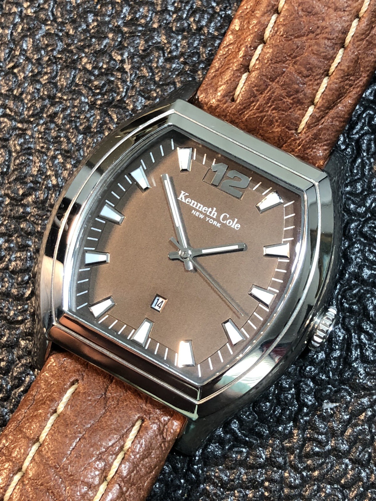 Kenneth Cole Men’s Watch Barrel/Tonneau Shape Bronze Tone Dial 43mm New Battery