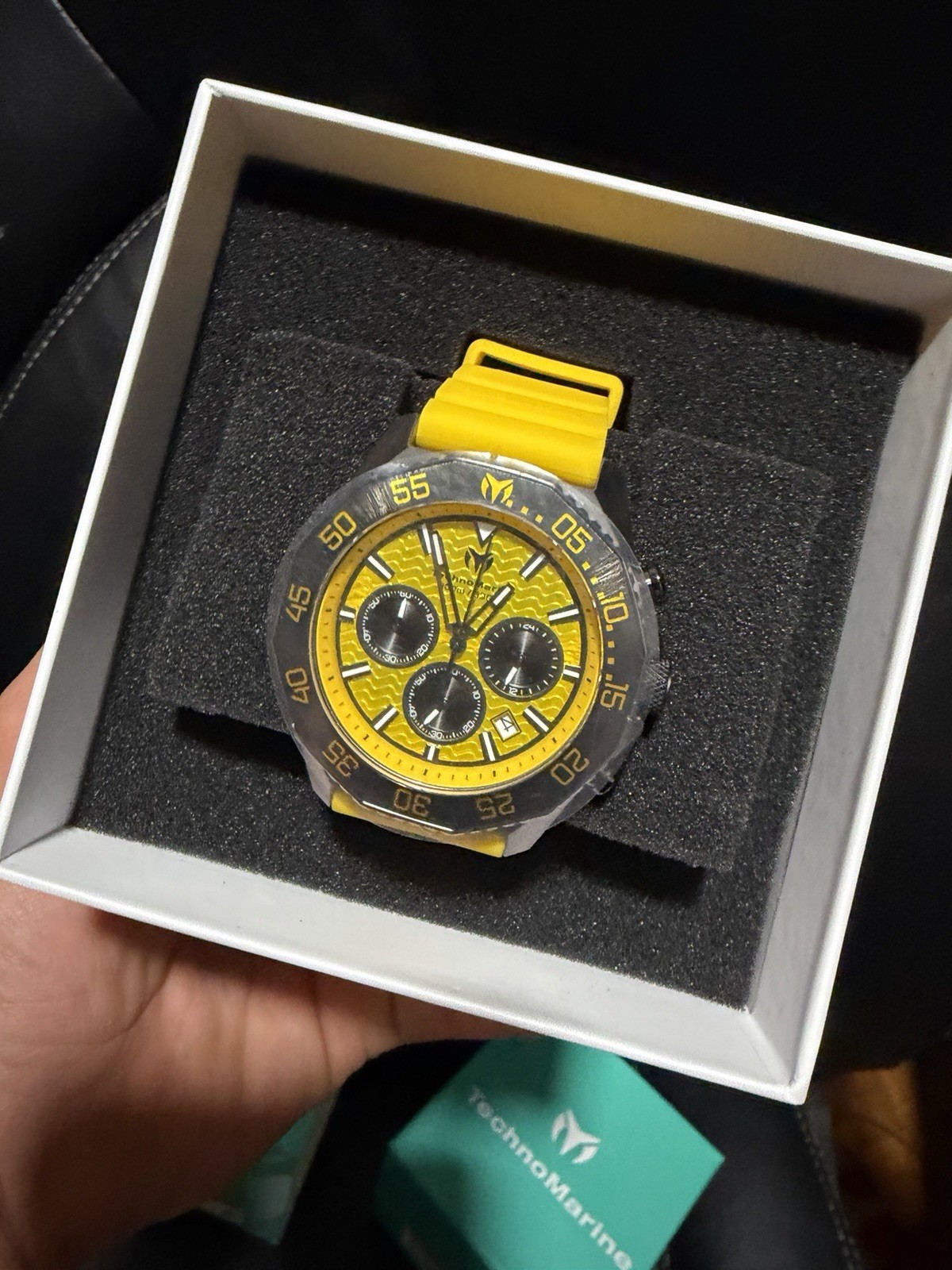 TechnoMarine Men’s Quartz Chronograph Date Yellow Dial Rubber Strap 45mm Box