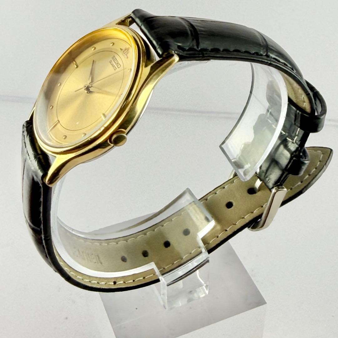 Seiko 2K01-0010 Quartz Men’s Wristwatch Used Japan Vintage Analog Watch