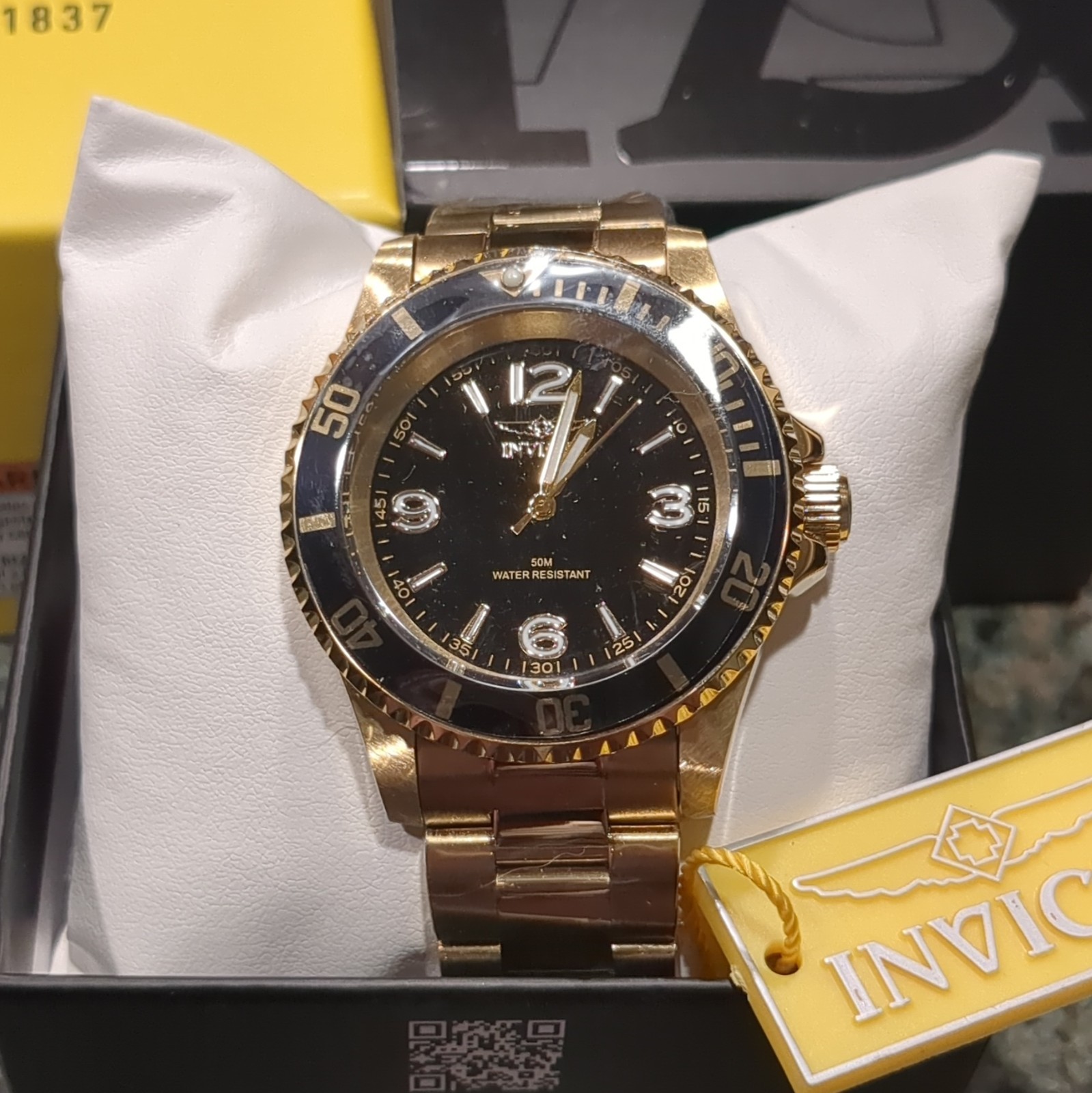 Invicta Specialty Rowan Quartz 40mm Black Dial Gold Tone Bracelet w/ Box 69475