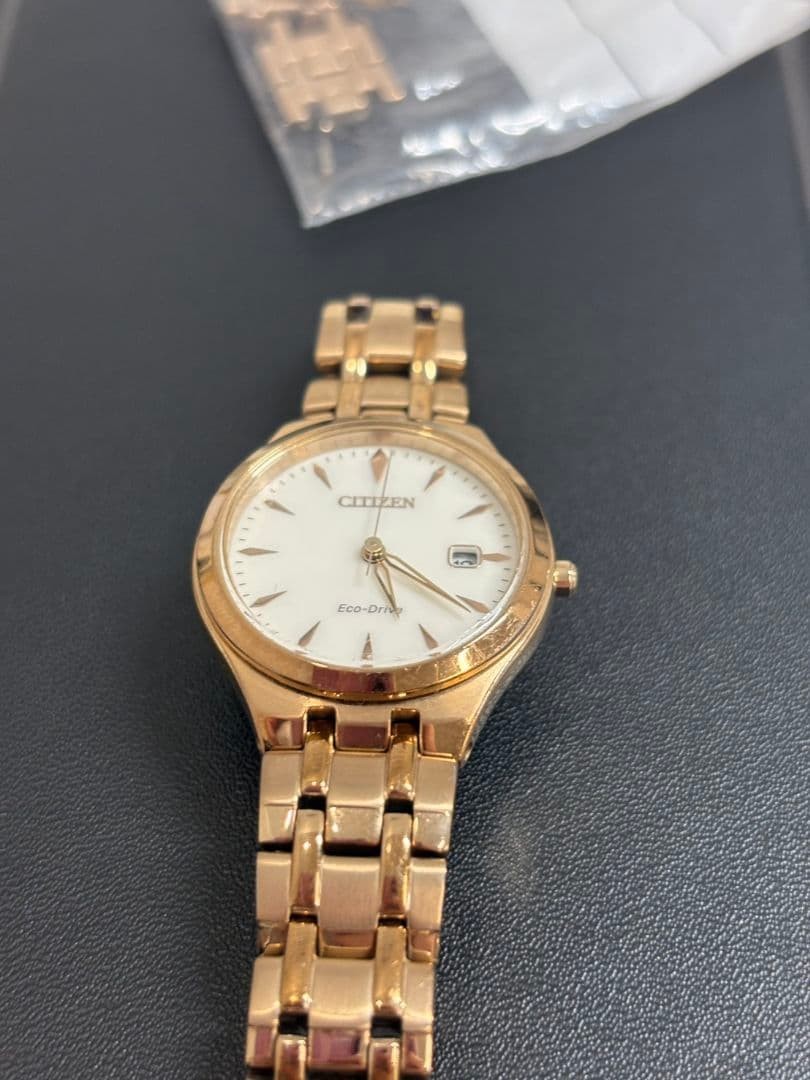 CITIZEN Eco-Drive Watch, Gold, e011 r008161