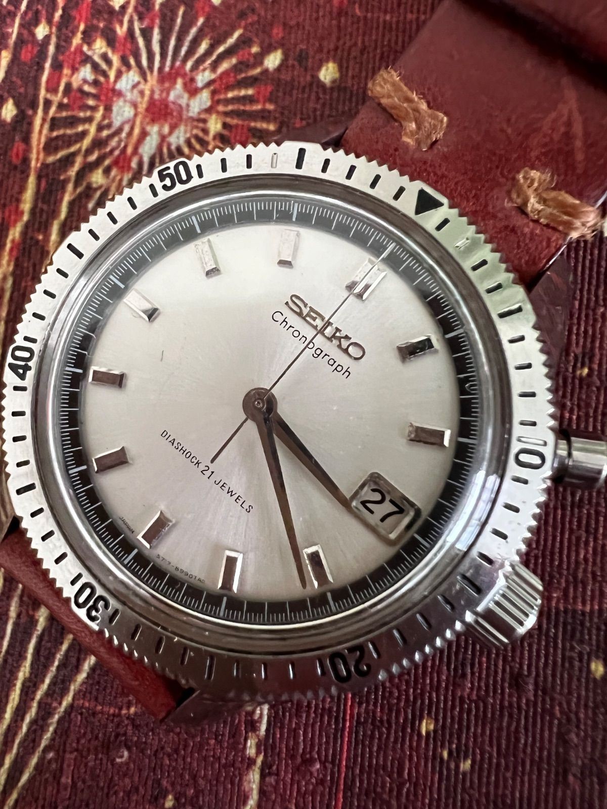 1964 SEIKO one push chronograph 5717-8990 manual winding Authentic From Japan