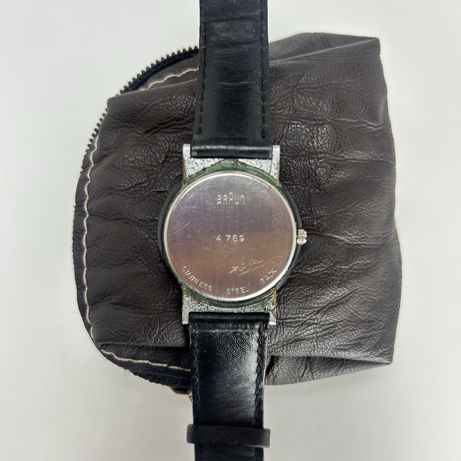 Braun 4789 Quartz Analog Wristwatch Black Dial Black Leather Strap Silver Case