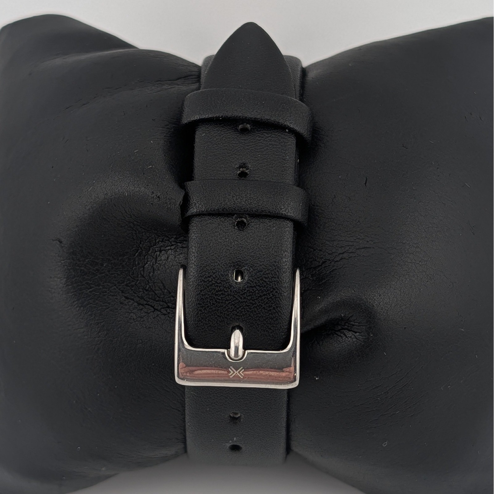 Skagen Denmark Crystal Bezel White Dial Black Leather Strap Watch 347SSLP