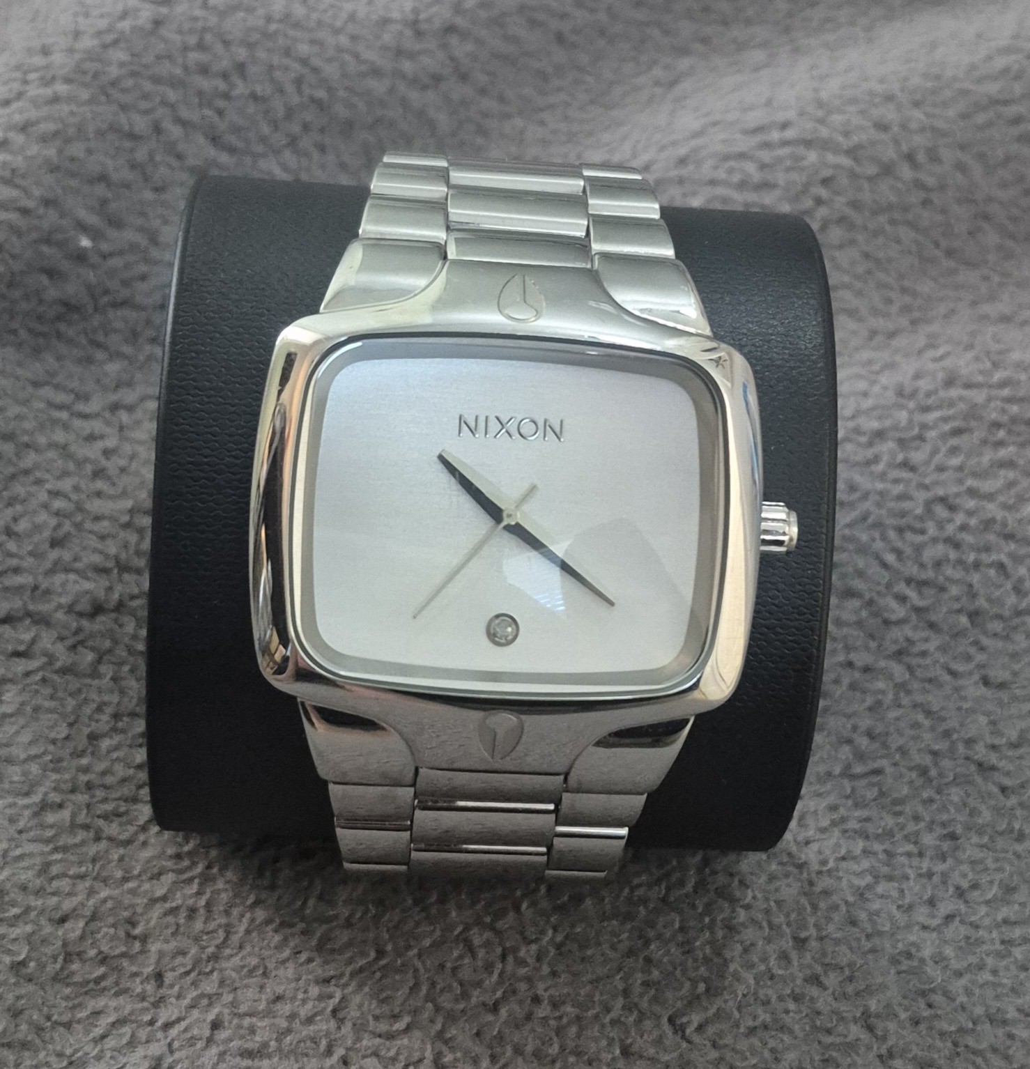 Nixon The Player Watch Stainless Steel Diamond Quartz (requires battery)