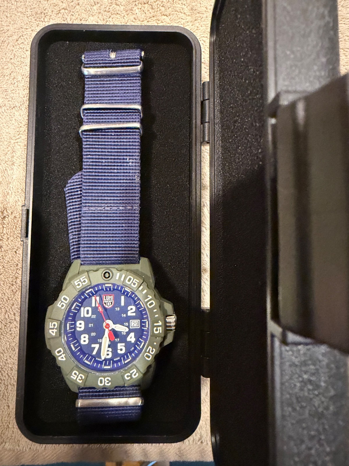 LUMINOX XS.3503 NAVY SEAL BLACK WITH BLUE DIAL MEN’S WATCH USED