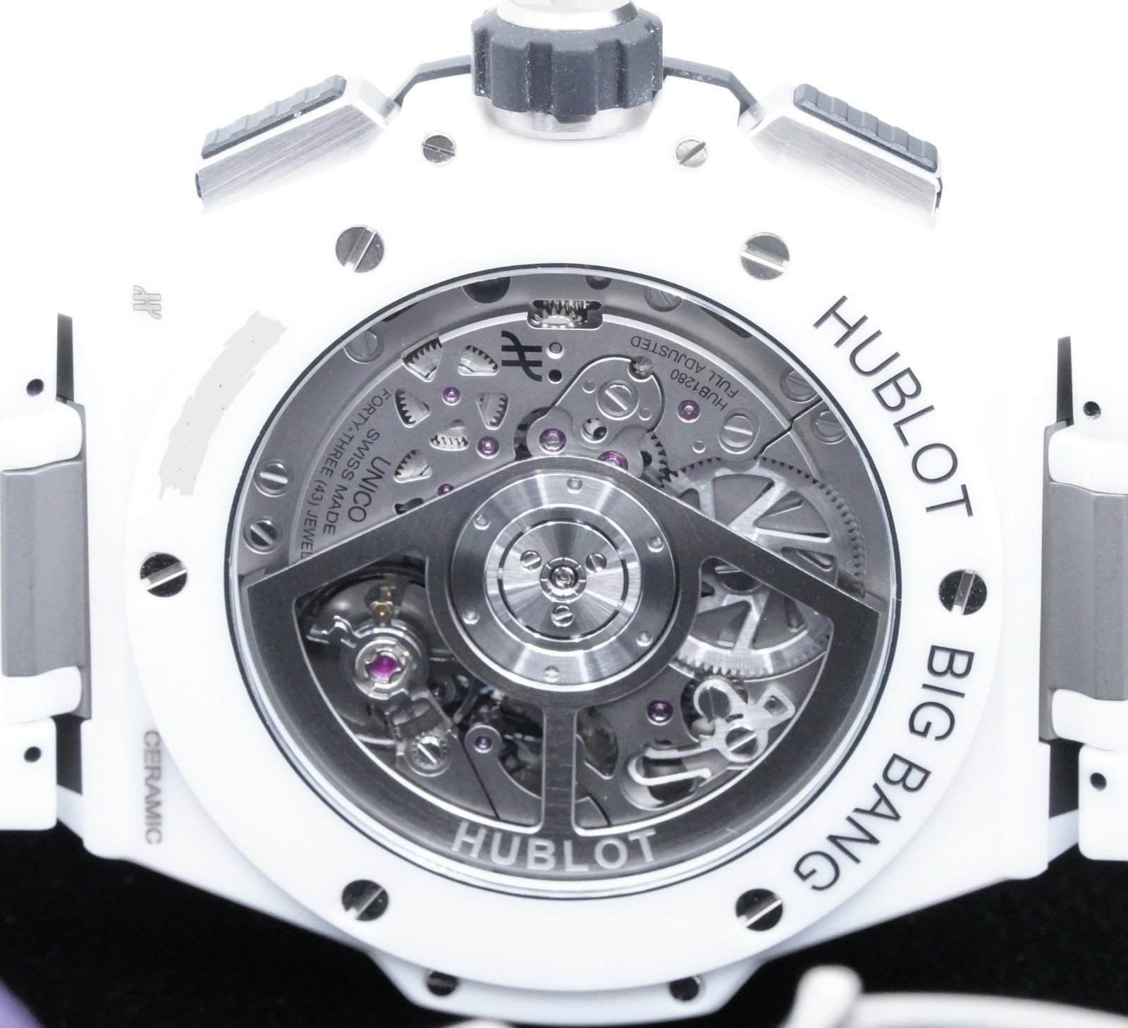 Hublot Big Bang Integrated White Ceramic 42mm *5 YEARS WARRANTY!* 451.HX.1123.HX