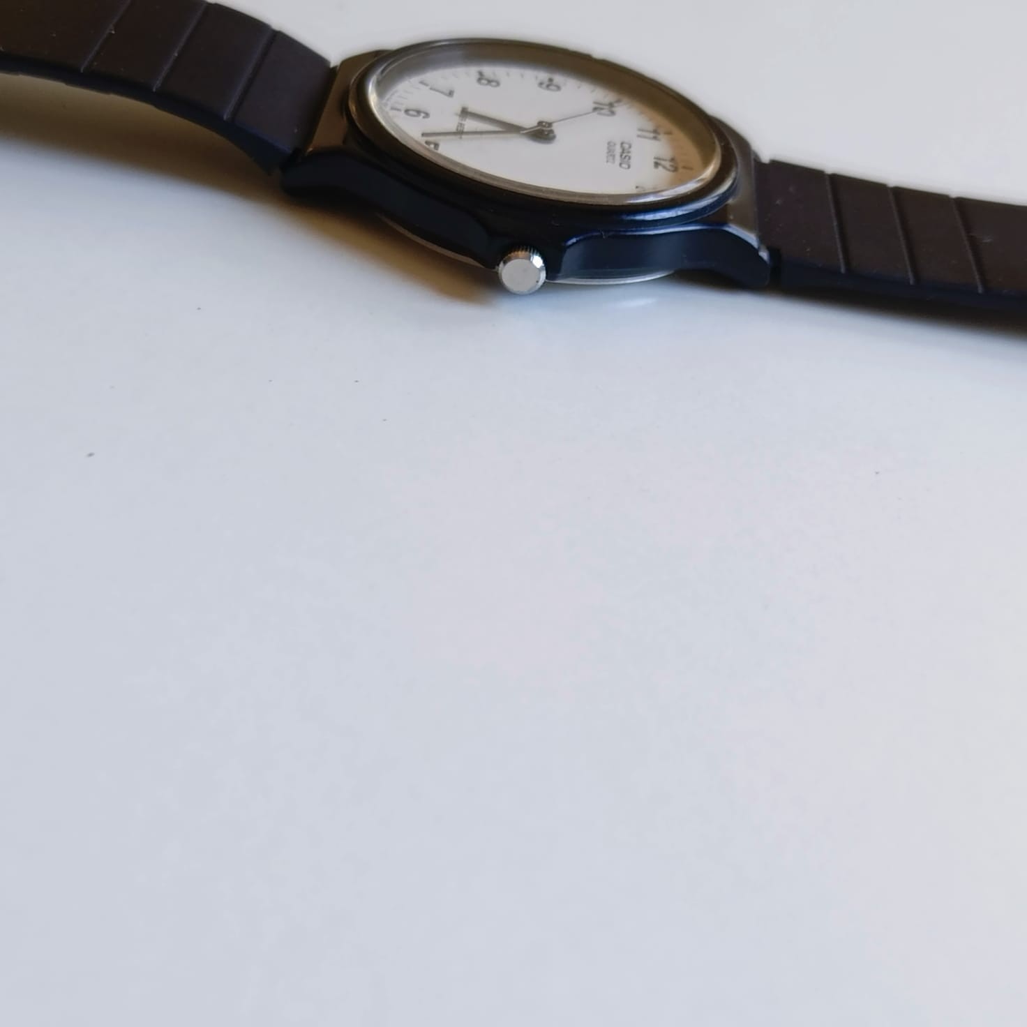 Casio Classic Quartz Watch MQ-24 White Dial Black Resin Strap Water Resist Minim
