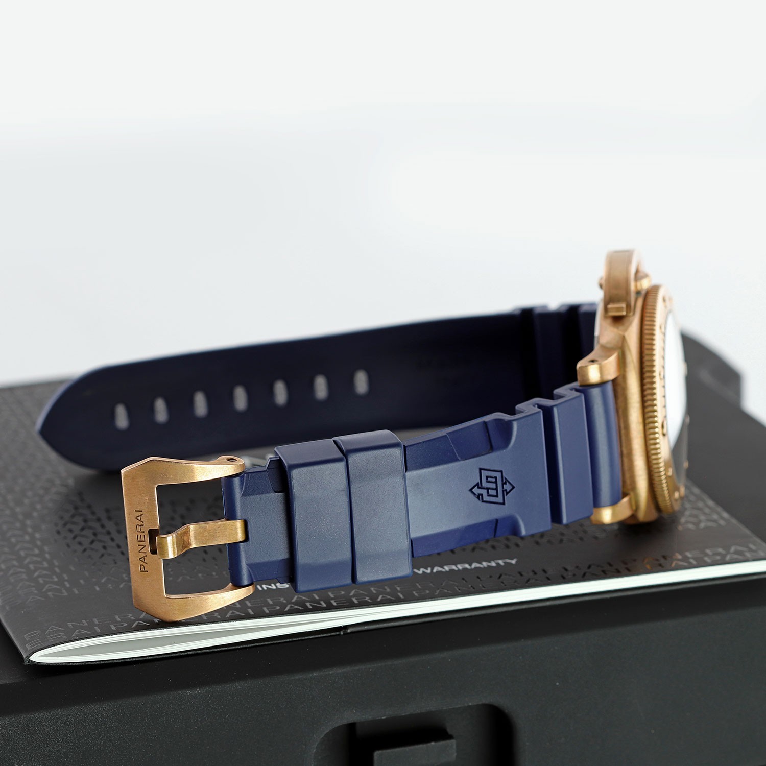 Panerai Submersible Bronzo Blu Abisso 42mm PAM01074
