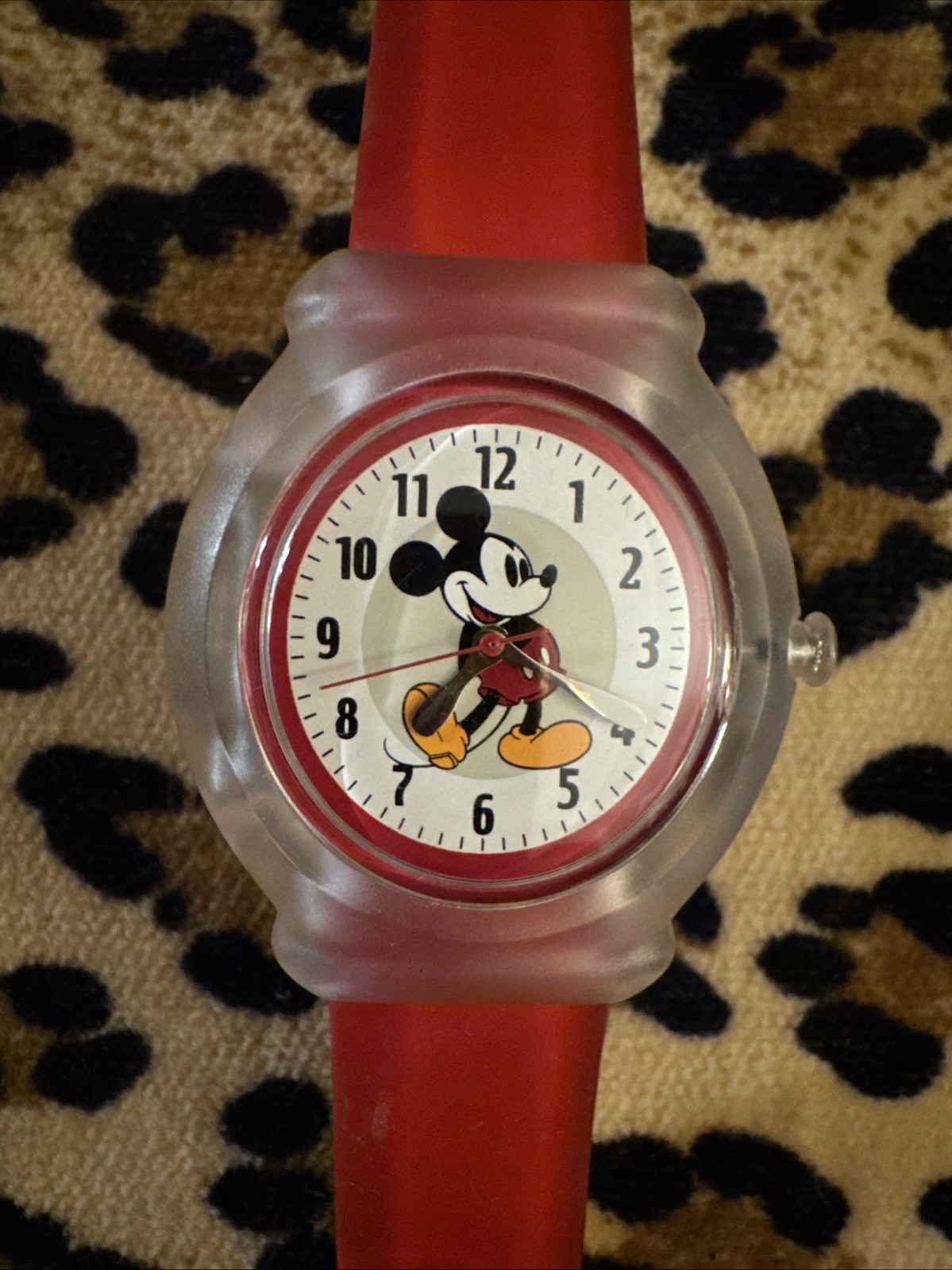 Disney Mickey Mouse Snap Red Resin Band Watch Vintage Plastic Clear 1774
