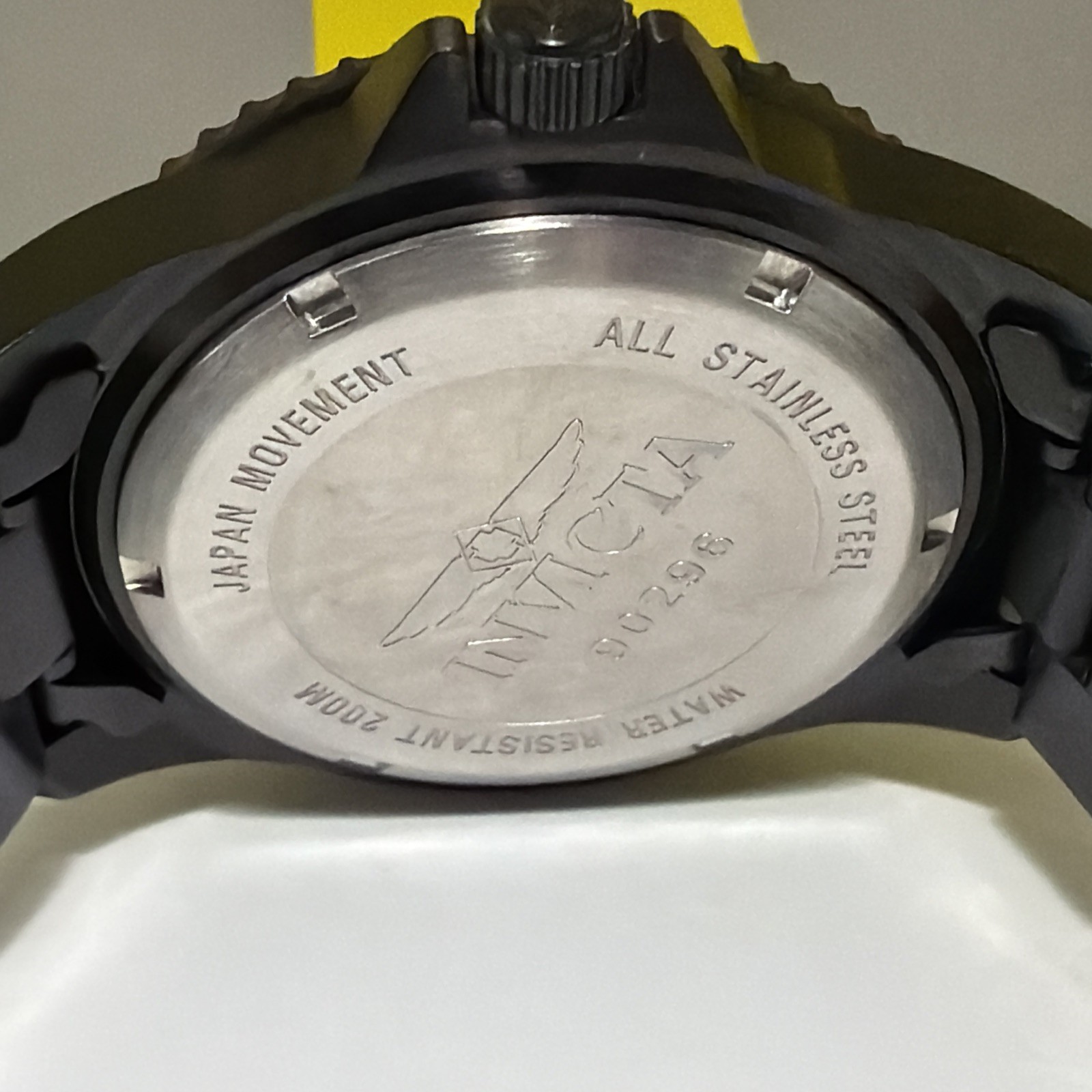 Invicta Pro Diver Gray Dial, Red Bezel & Black Stainless Band Men’s Watch! RARE!