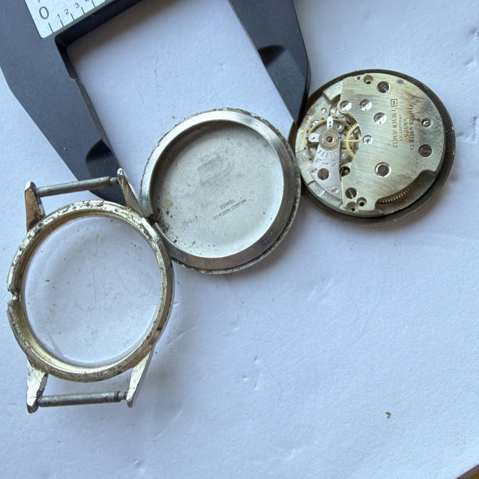 AV23 VTG Mechanical Wind Helbros 33mm Mens Watch Repairs Aluminum Case As Is**