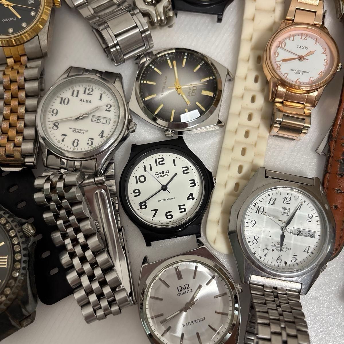 CITIZEN Regno F-84W Solar-Powered Titanium