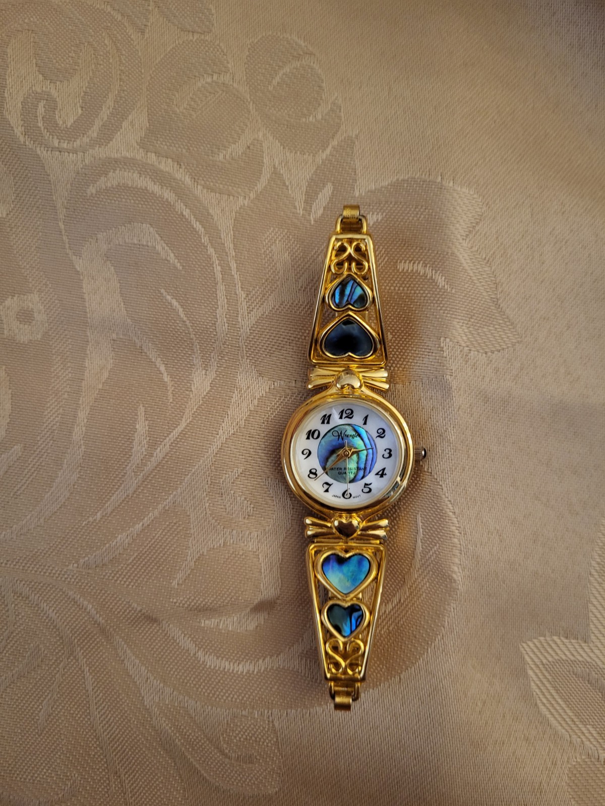 Wrangler Women Heart Charm Abalone Shell Dial Expansion Quartz 24mm Watch 6 1/2″