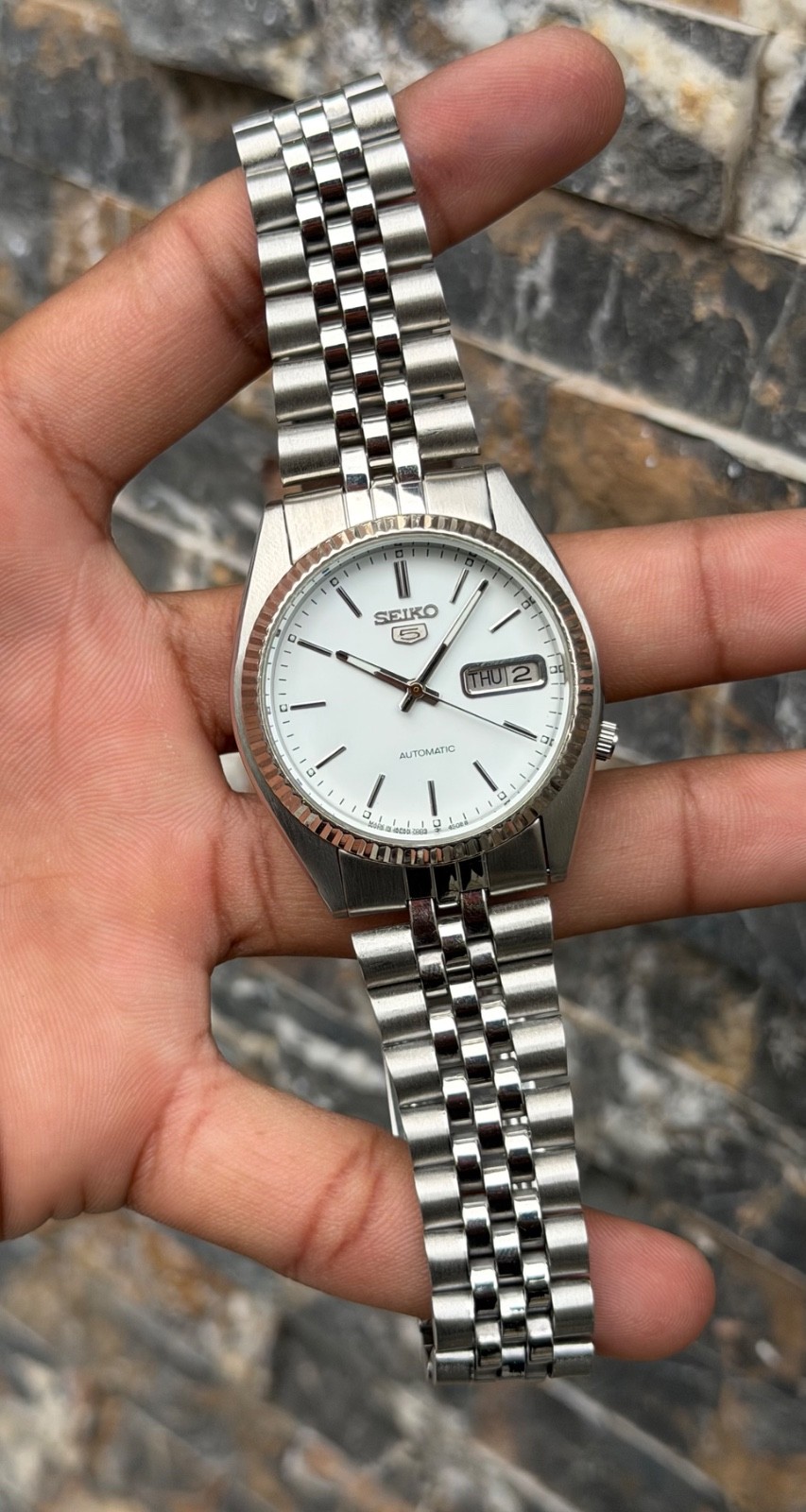 Vintage Seiko 5 Automatic 7009-3111 SNXJ-89 Silver Tone Fluted Bezel Men’s Watch