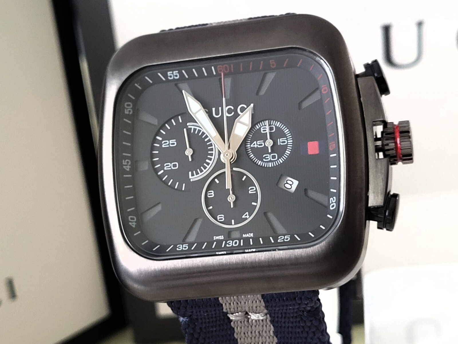 Gucci Coupe Chronogra,Authentic,Near Mint,Hardly Worn,Mens,45MM,Box,Bag,Booklet.