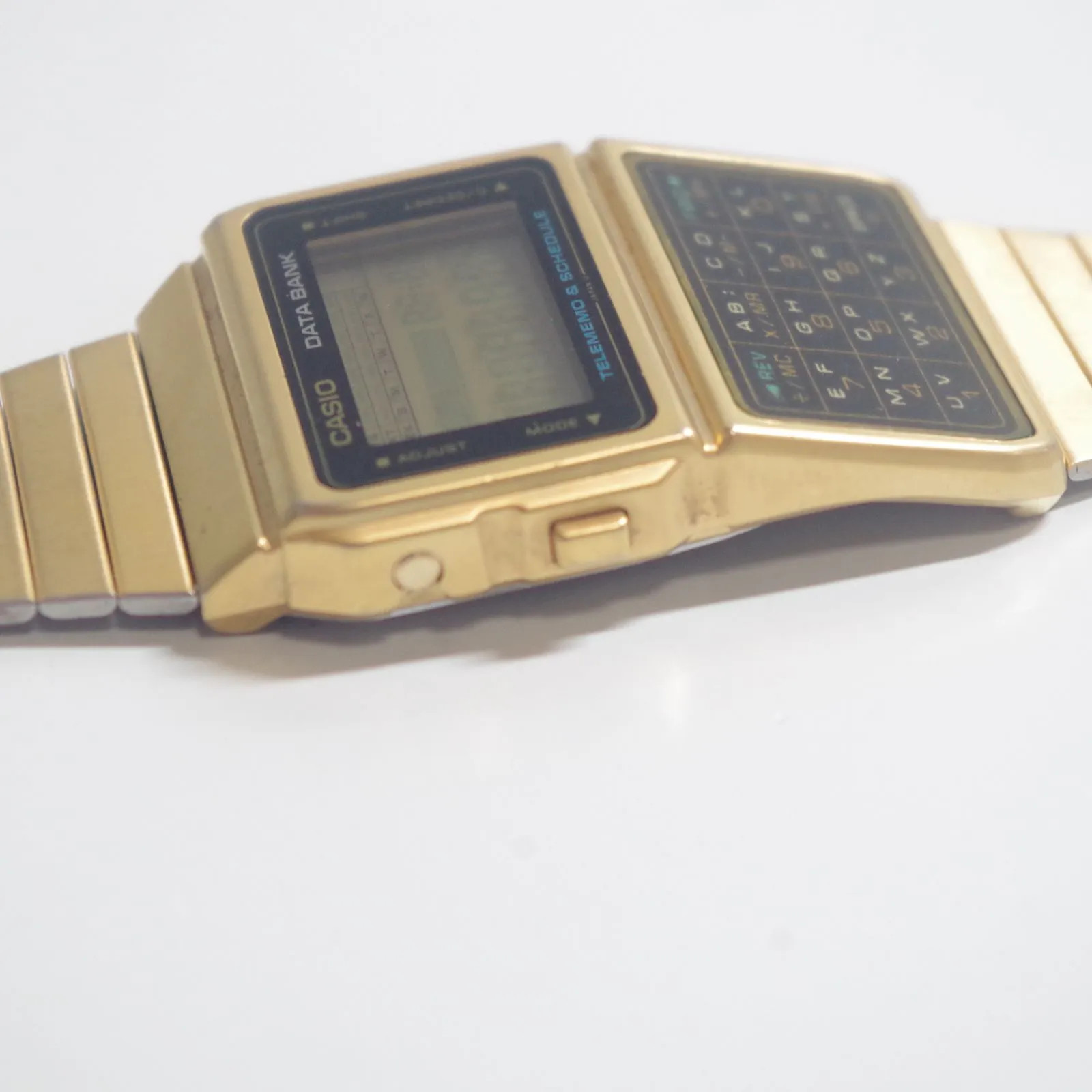 A7109 CASIO DBC-610 Digital Wristwatch – Working Condition, New Battery Replaced