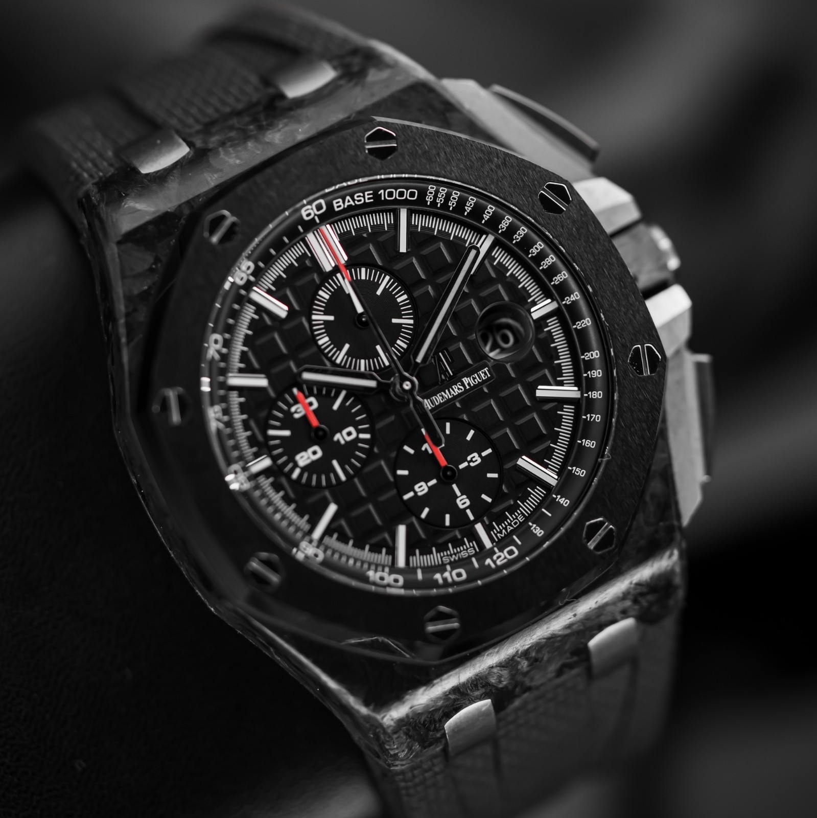 Audemars Piguet Royal Oak Forged Carbon Ceramic – 26400AU.OO.A002CA.01