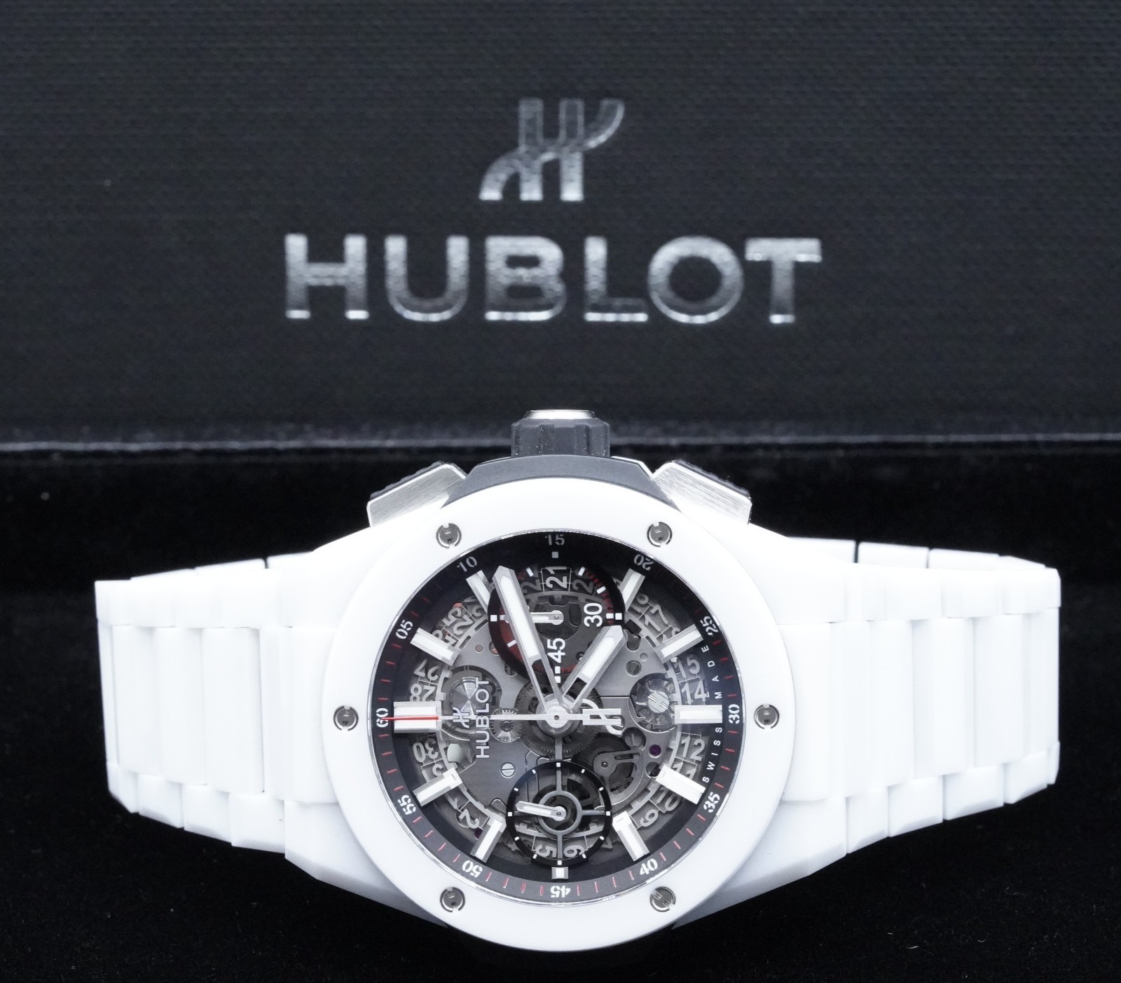 Hublot Big Bang Integrated White Ceramic 42mm *5 YEARS WARRANTY!* 451.HX.1123.HX