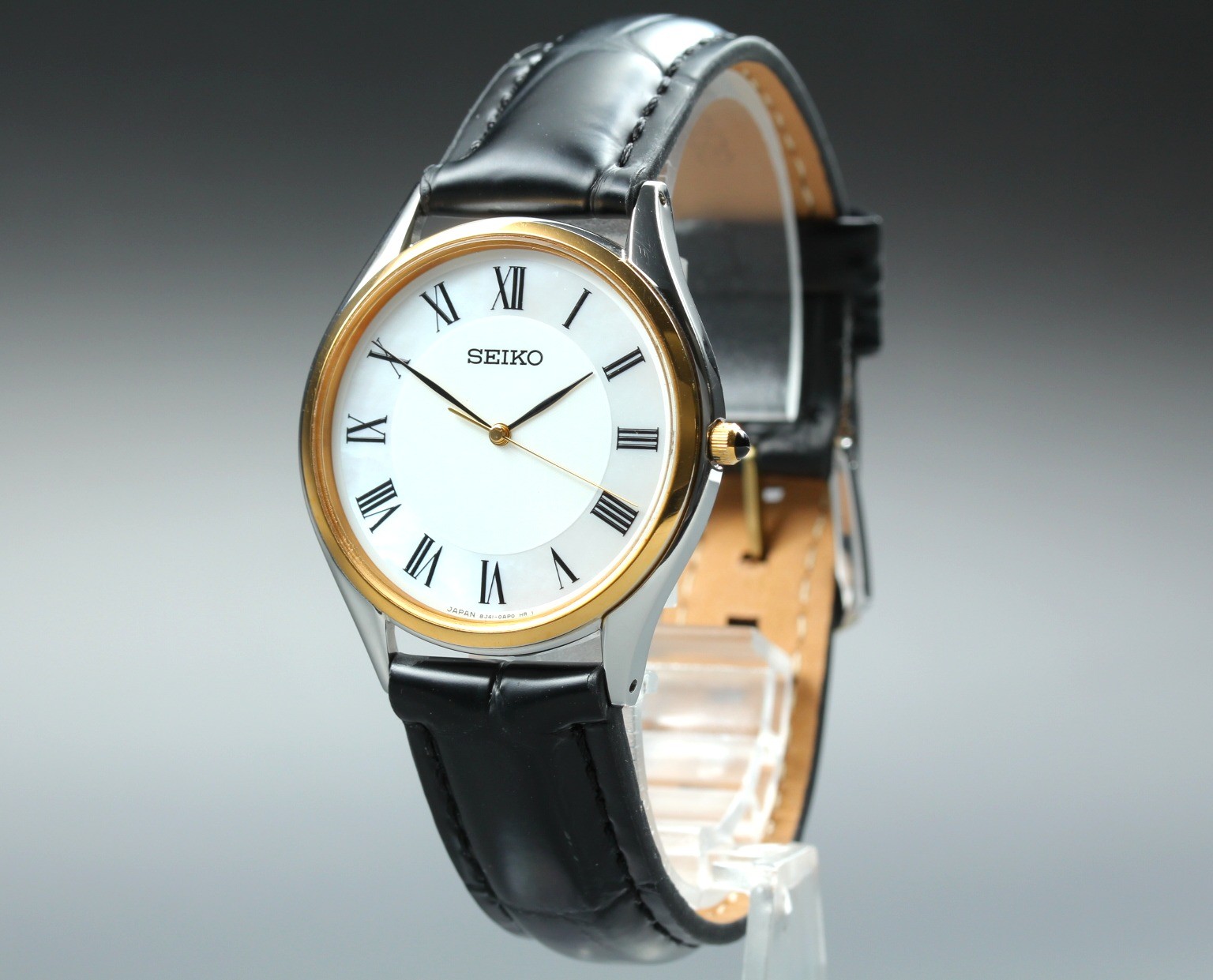 1995 [Near MINT] Seiko Dolce 8J41-0AJ0 33mm Gold Roman MOP HAQ Quartz Mens Watch
