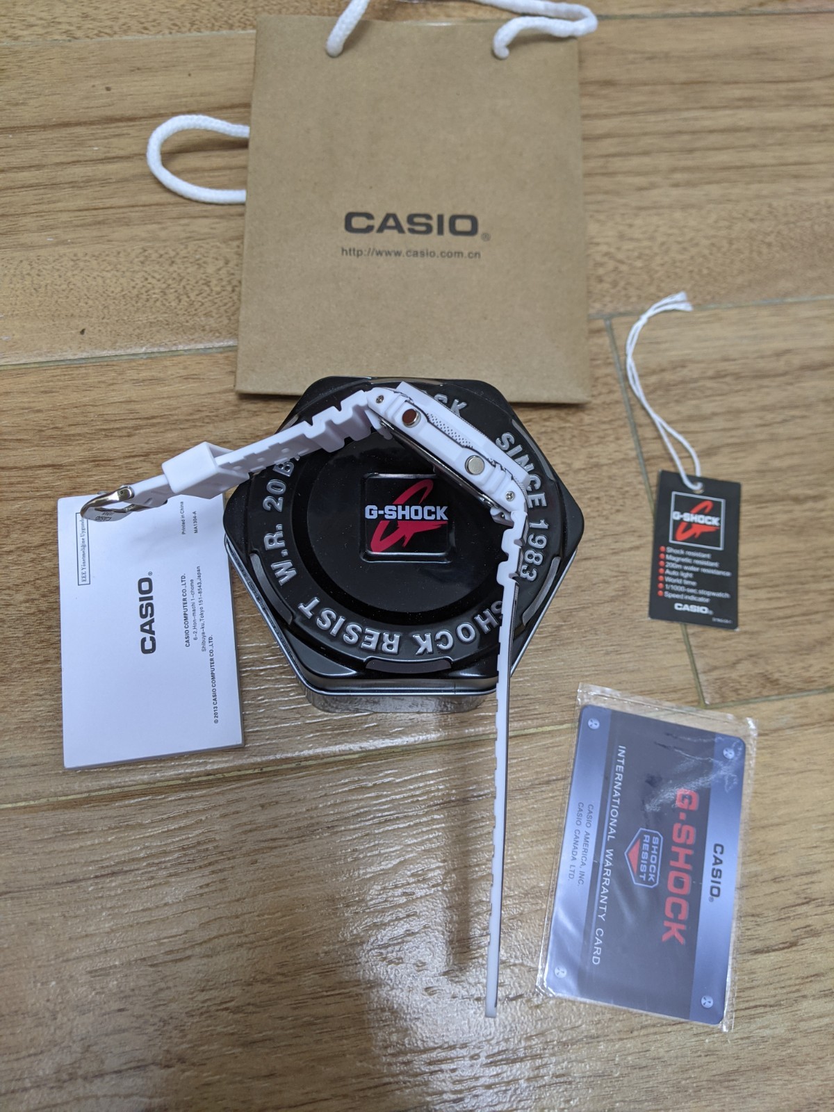 Casio G-Shock GA-2100MNG-7A Manga Theme White Analog Digital Watch New Box