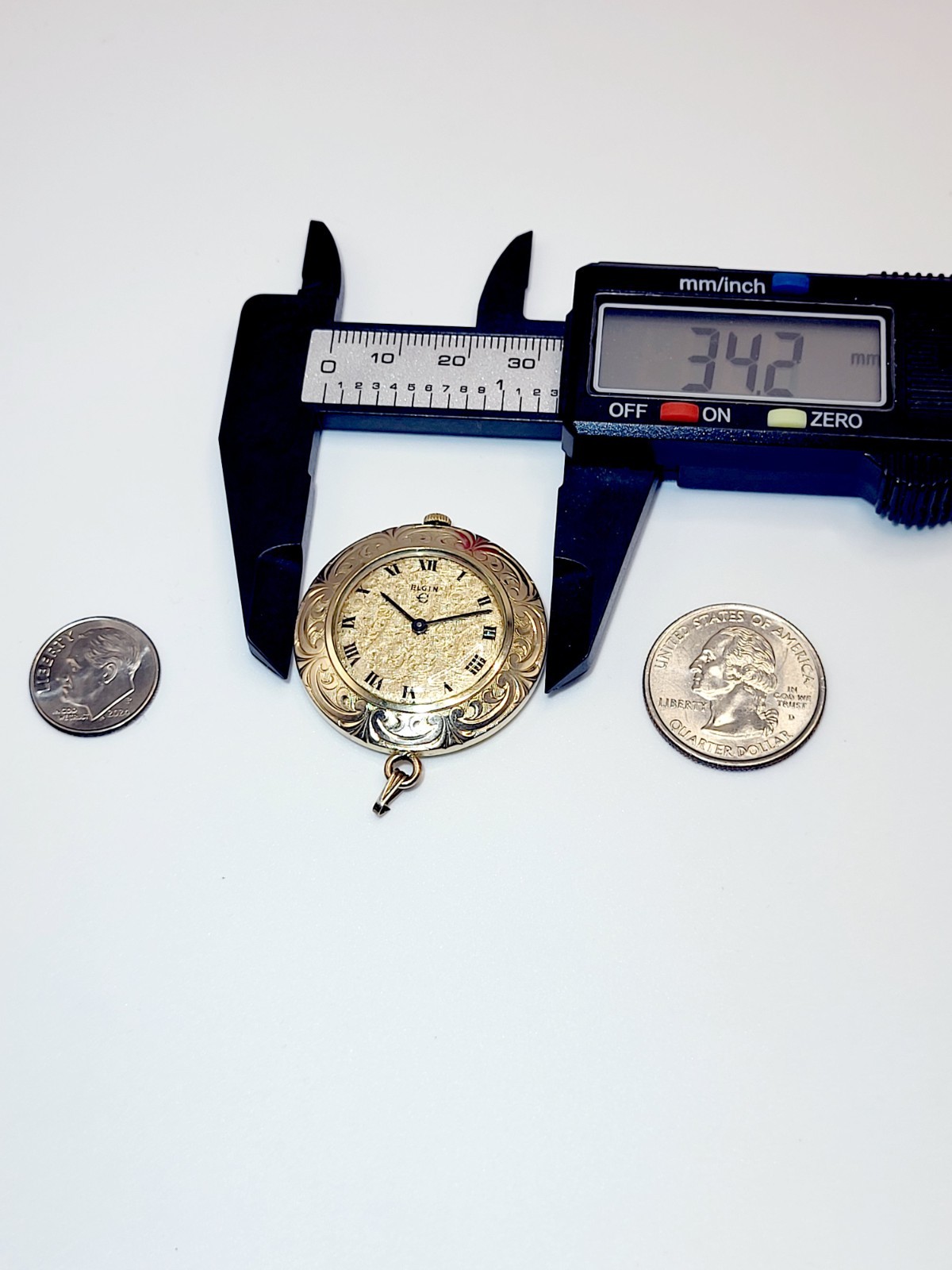 Swiss [MINT, WORKS] Elgin 34mm RARE Wind-up Women’s Pendant Watch Roman Dial