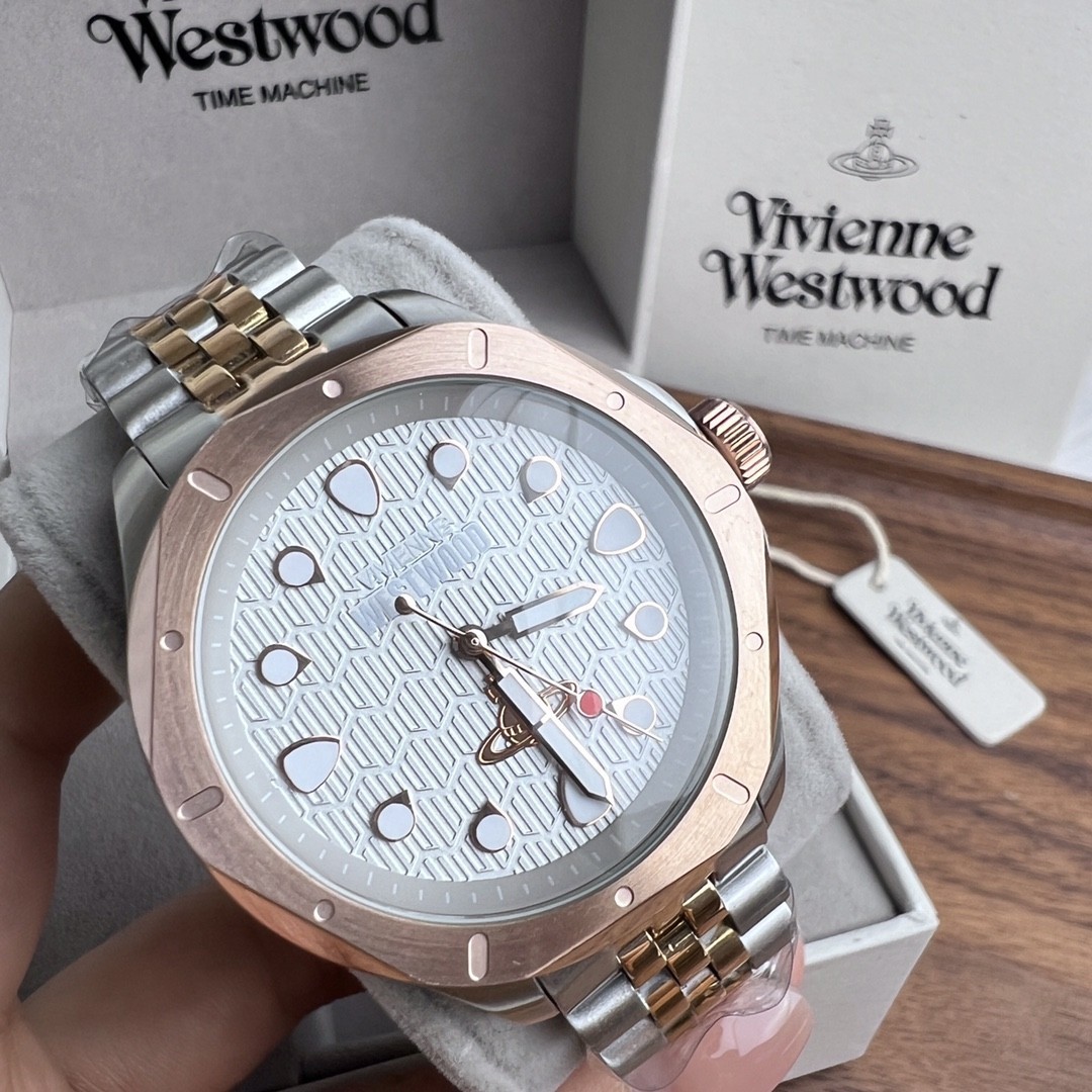 VIVIENNE vv219 White Dial Rose interlaced gold watch strap Quartz Watch