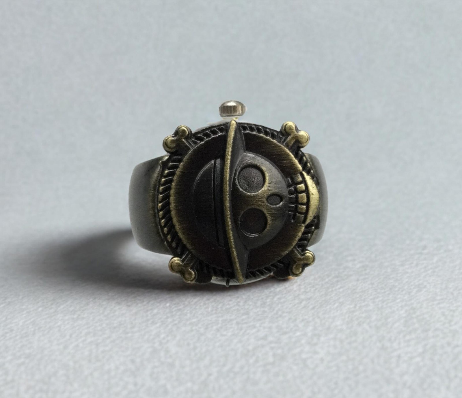 New Hidden Dial Ring Watch Anime Skull Pirate Straw Hat GOMIA Stretch Band