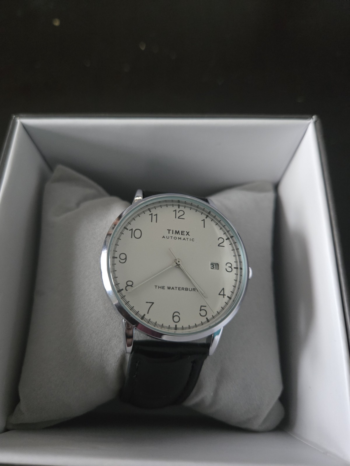 Timex Waterbury Automatic Date White Dial Black Leather Strap 40mm Box