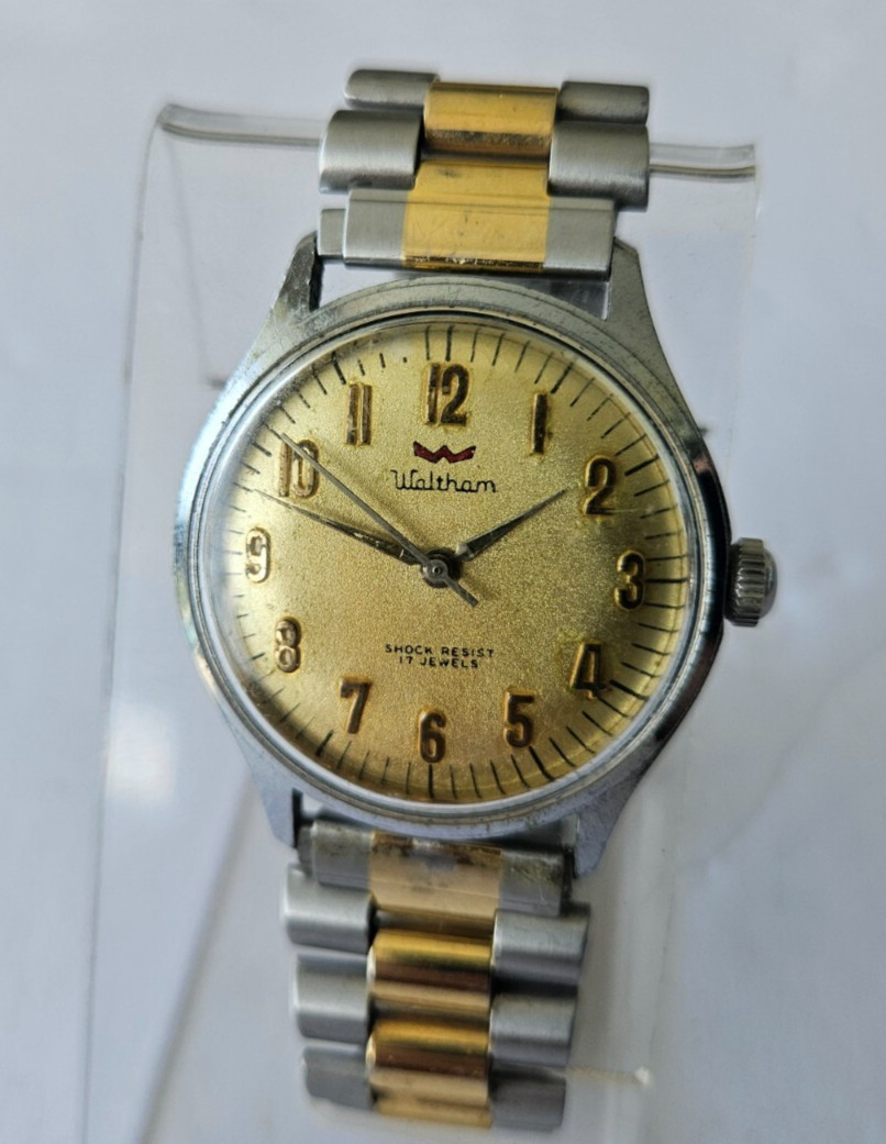 RARE 70’s GOLD Dial WALTHAM CN201 cal.140 Mechanical Manual Wind Mens 34mm Watch