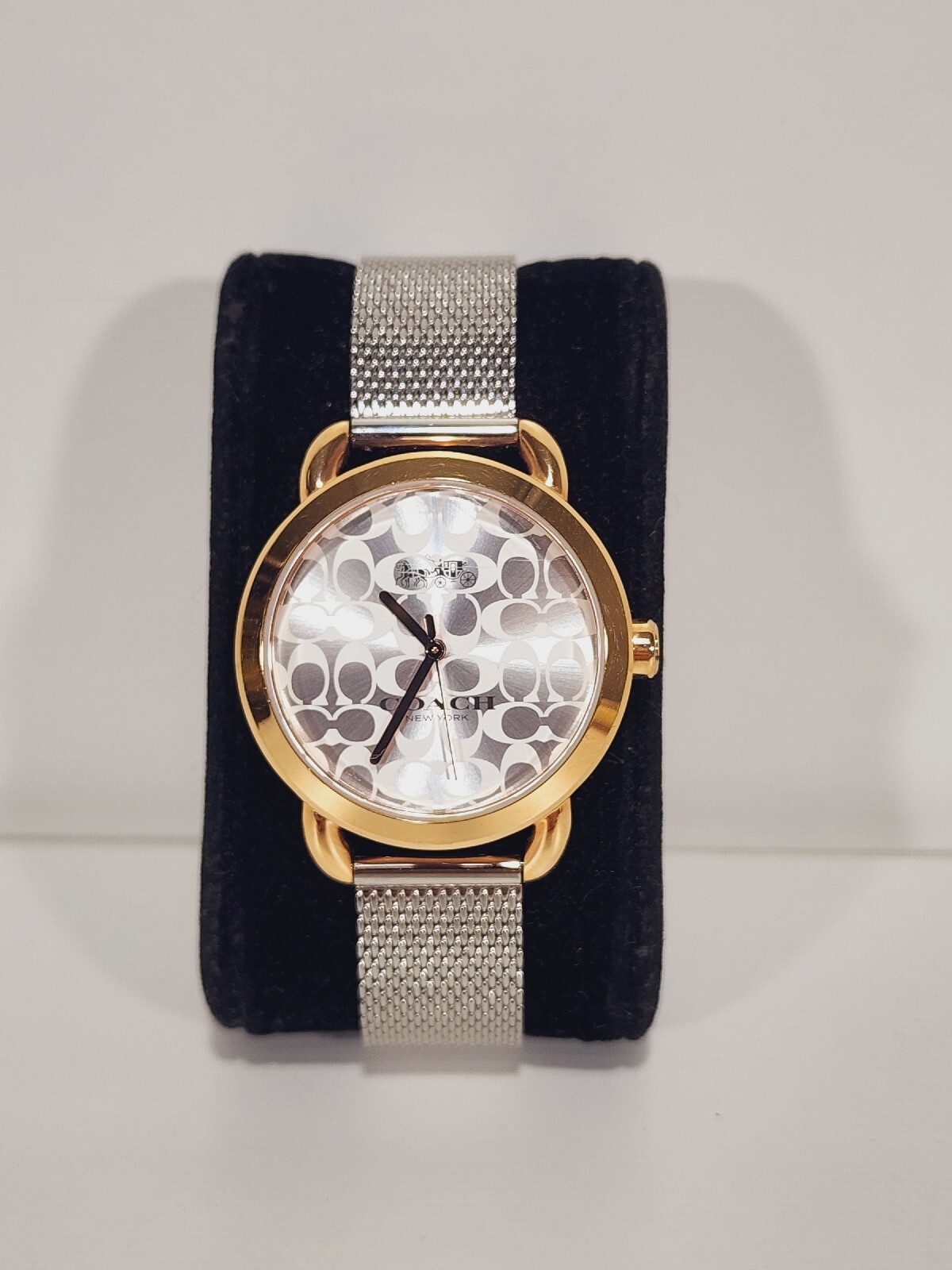 Coach ~ Women’s Silver & Rose Gold Tone Logo Dial Mesh Band Wrist Watch ~ NWOB