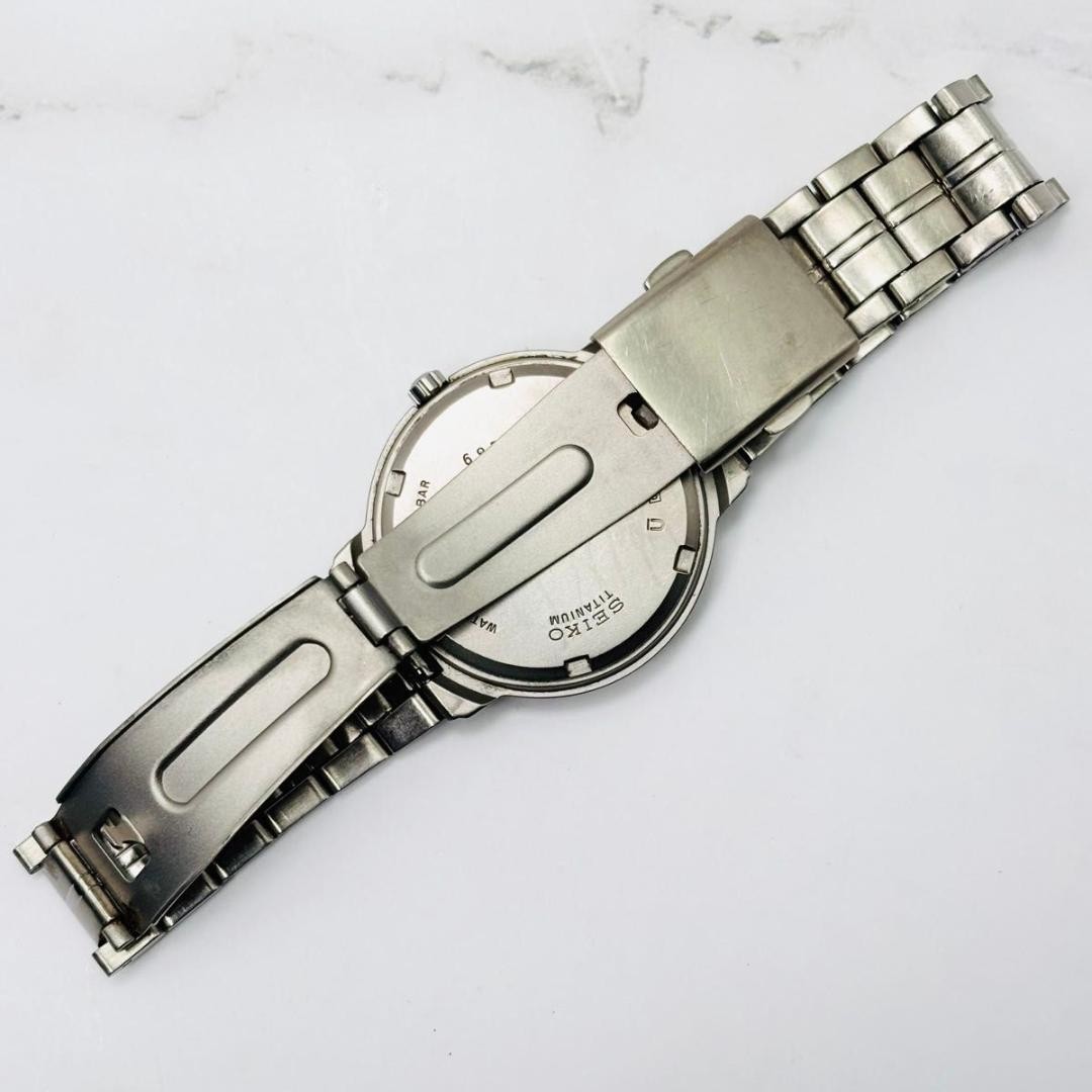 Working SEIKO Solar Date Titanium Black Men’s Wristwatch