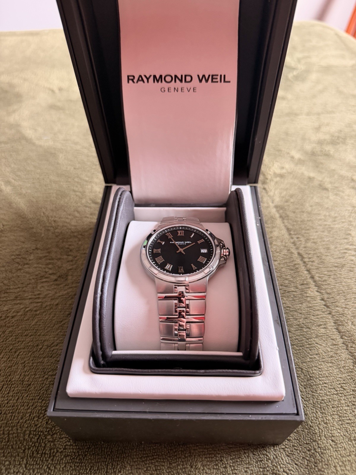 Raymond Weil Men’s Watch Sapphire Crystal Black Dial Steel 5580 Swiss Made Box