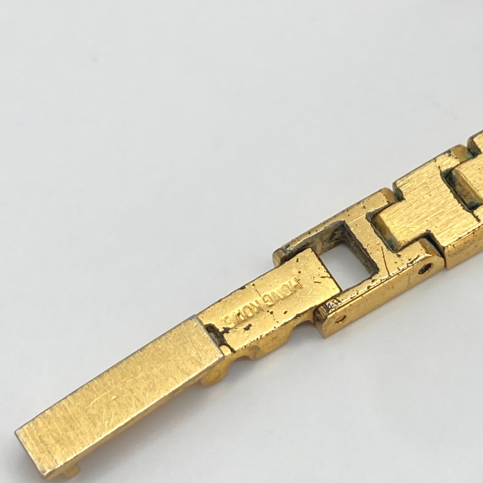 Vintage Armitron Womens Watch 11mm Gold Tone Petite Round New Battery 7″