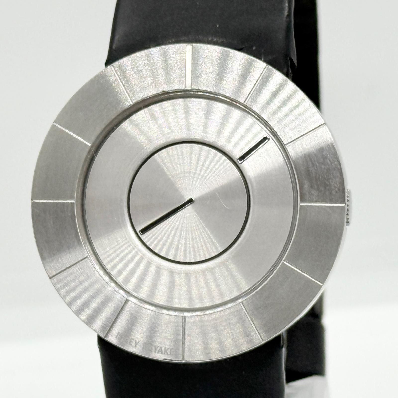 ISSEY MIYAKE × Tokujin Yoshioka VJ20-0010 Quartz Watch Silver Men Japan